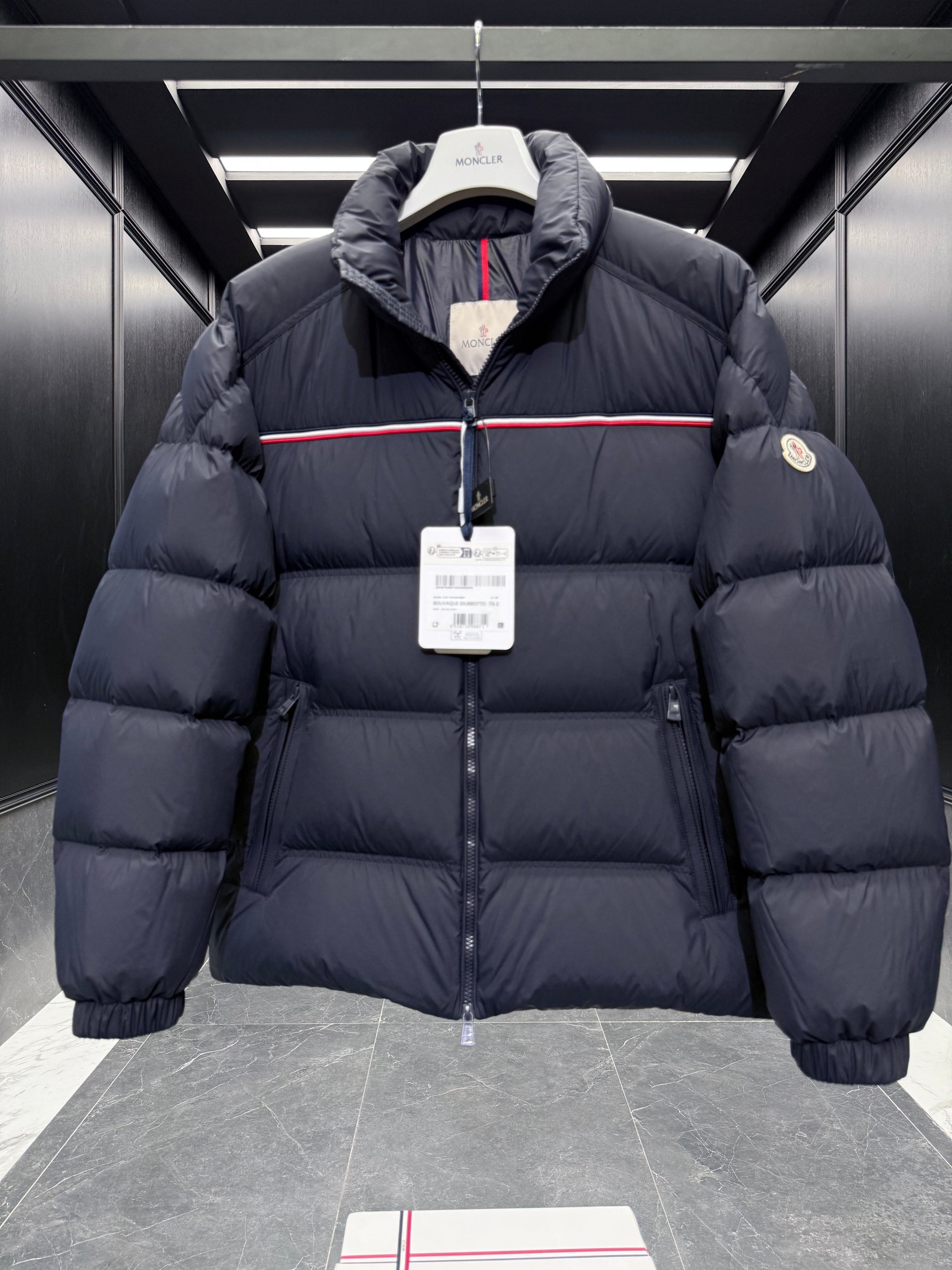 MONC BOUVAQUE JACKET