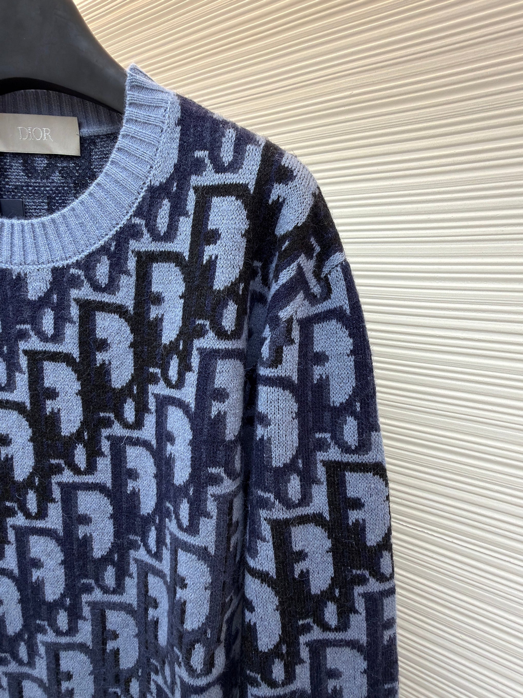 CD JUMPER