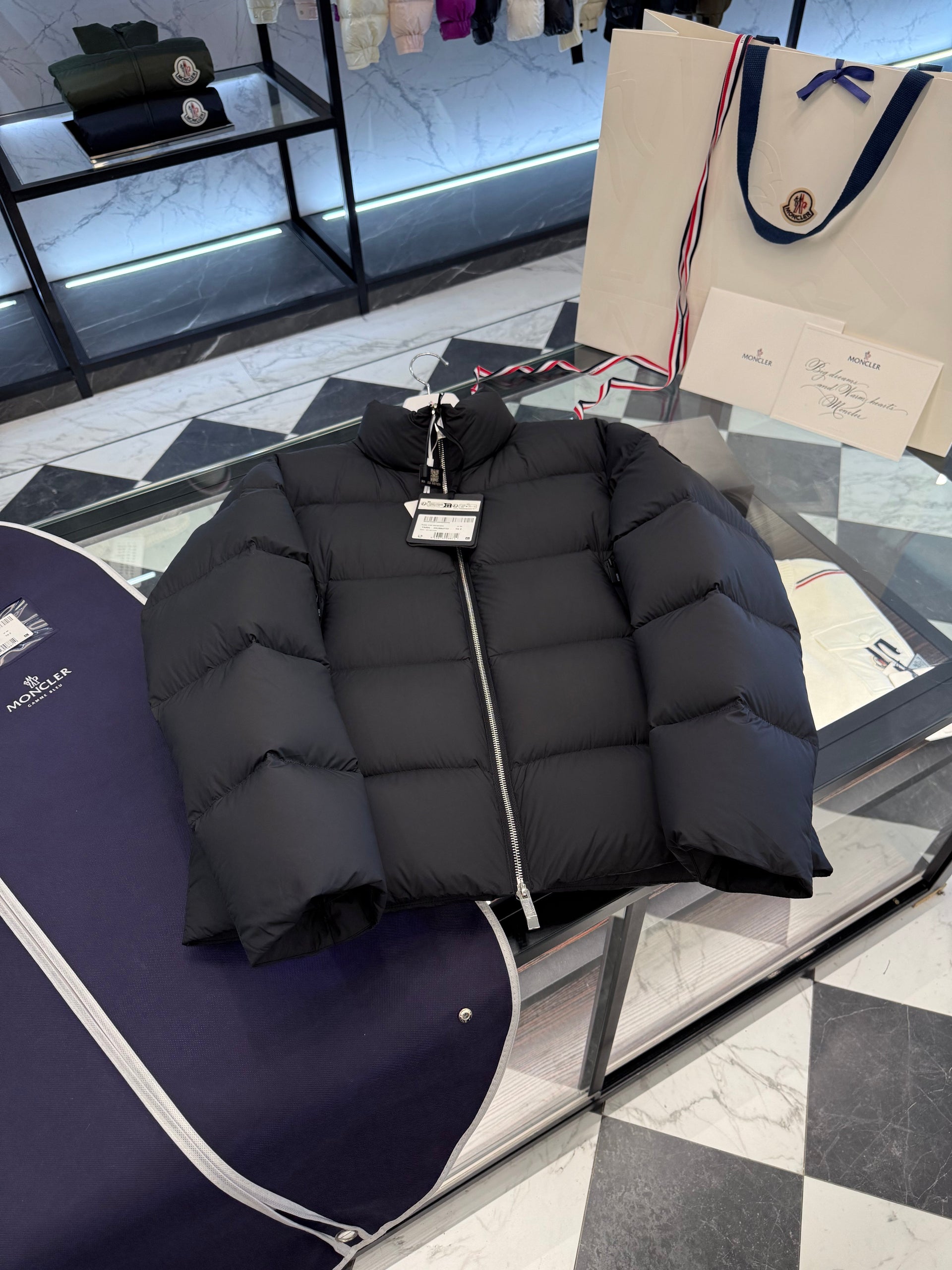 MONC TARN JACKET