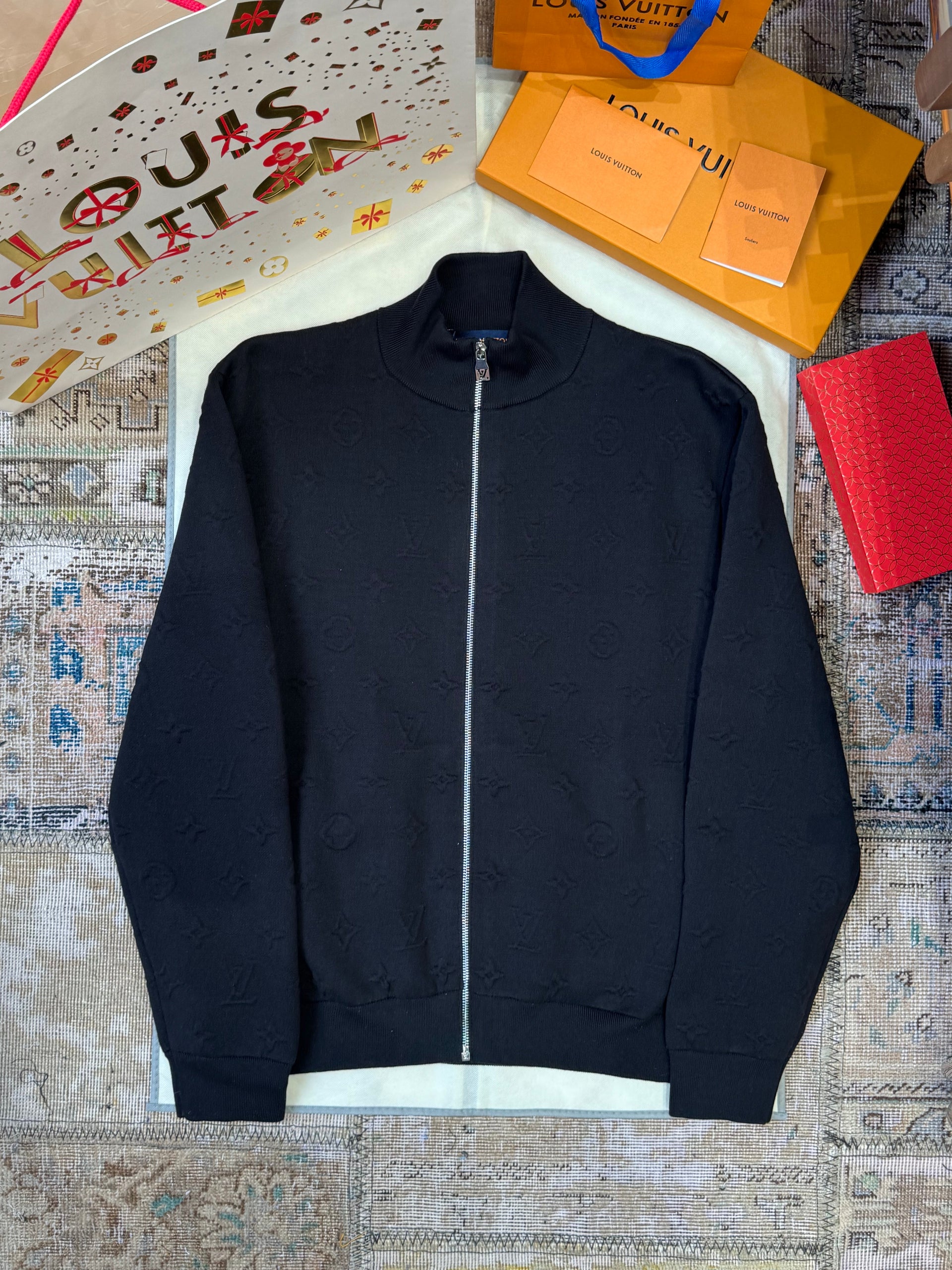 LOU ZIP CARDIGAN
