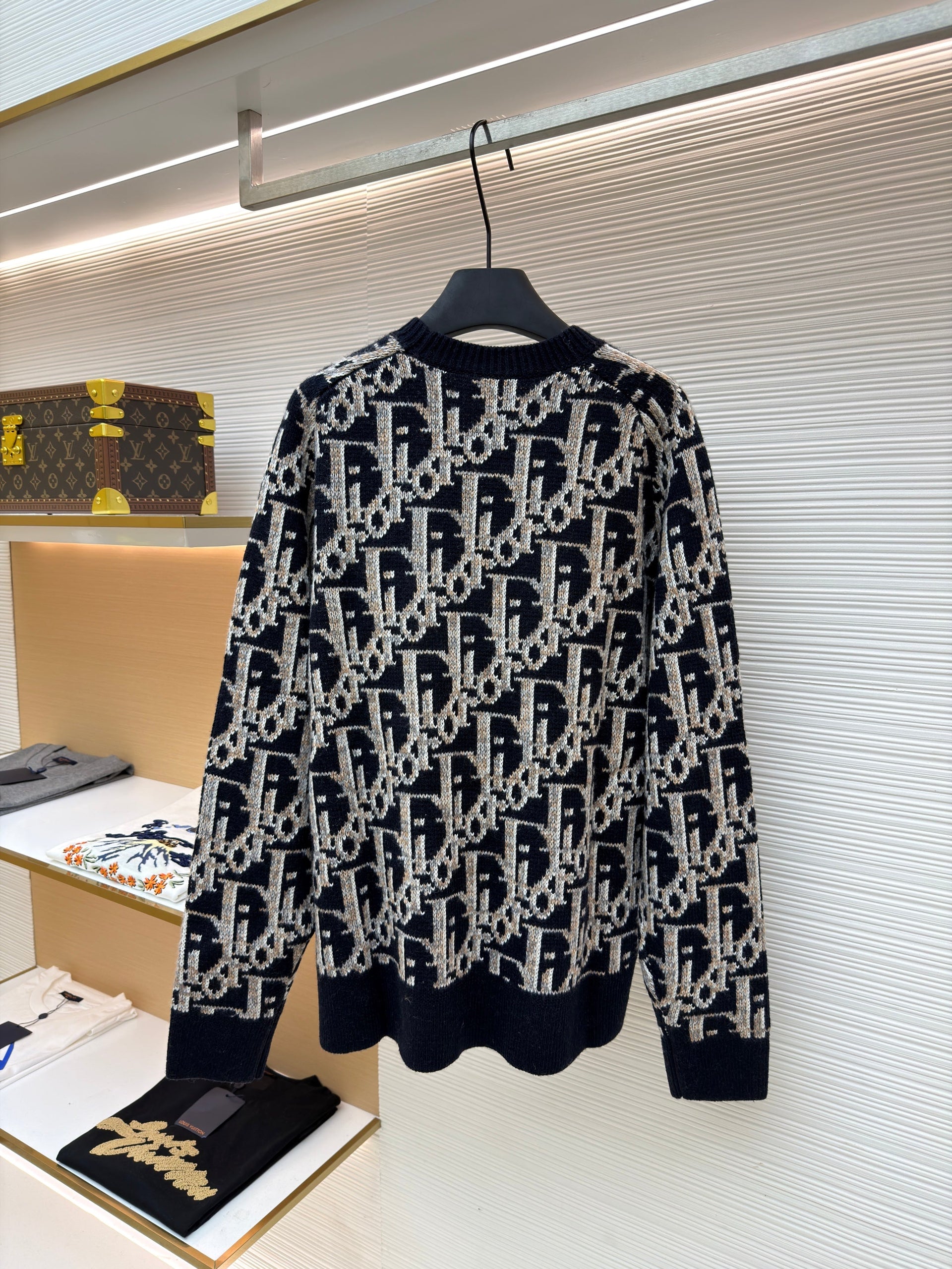 CD JUMPER