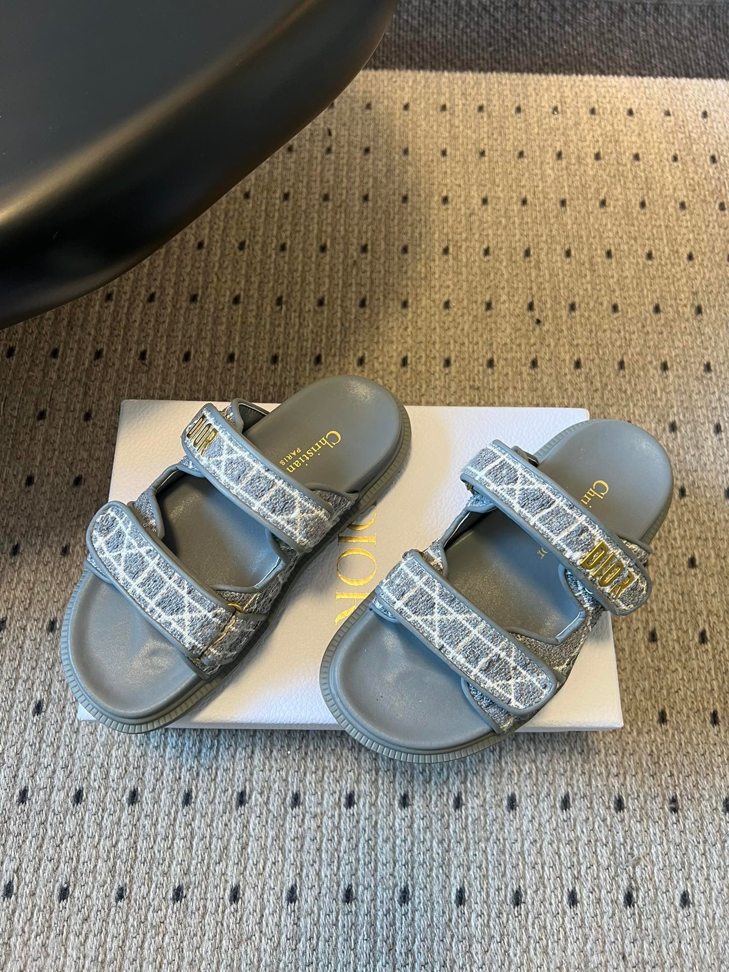 CD DIORACT SANDALS