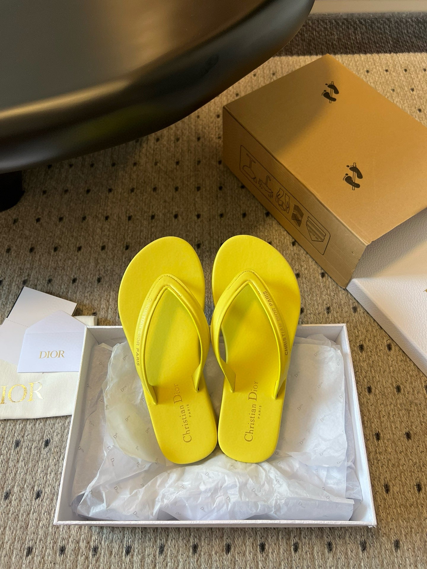 CD THONG SANDAL