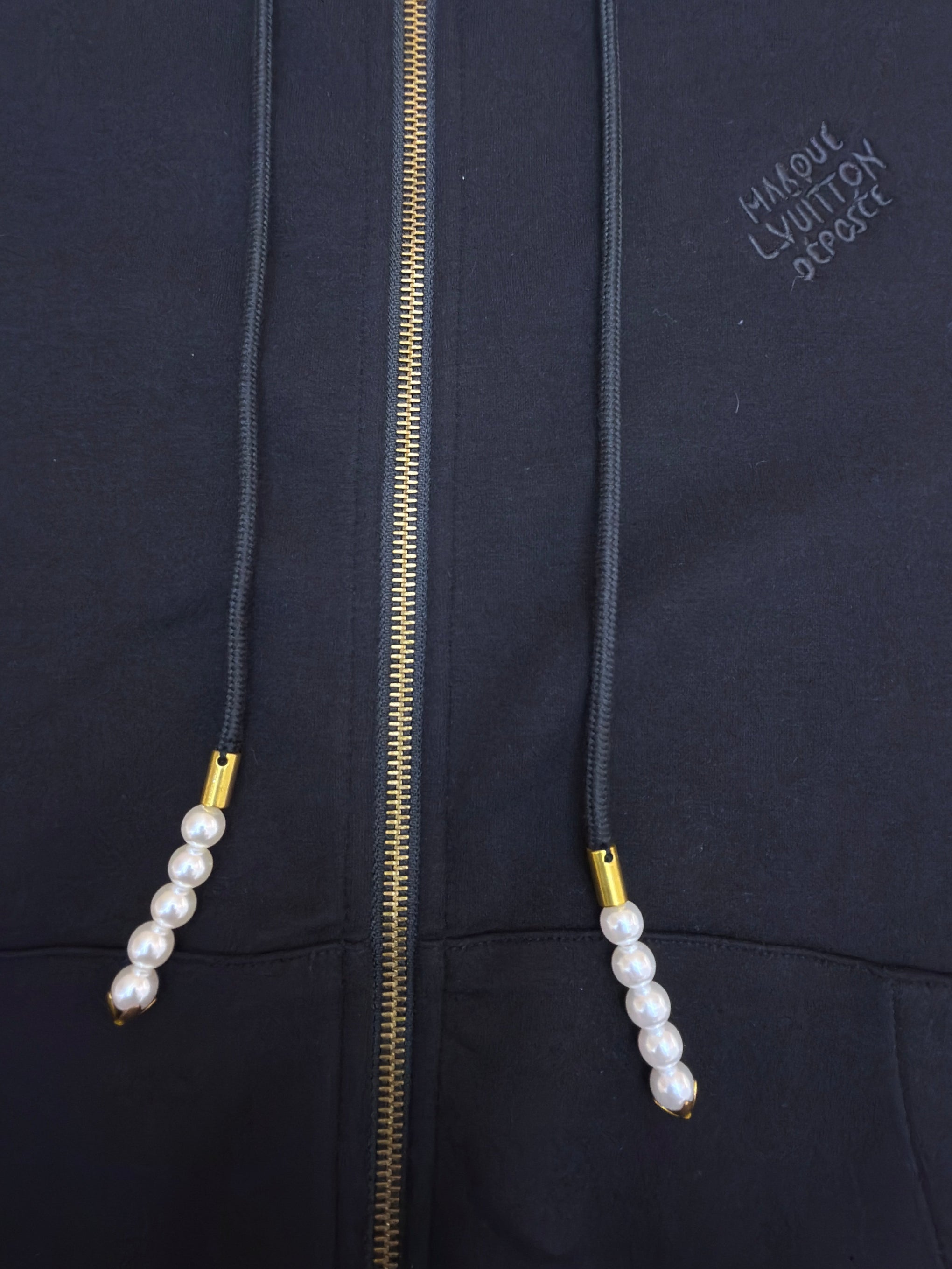 LOU ZIP HOODIE