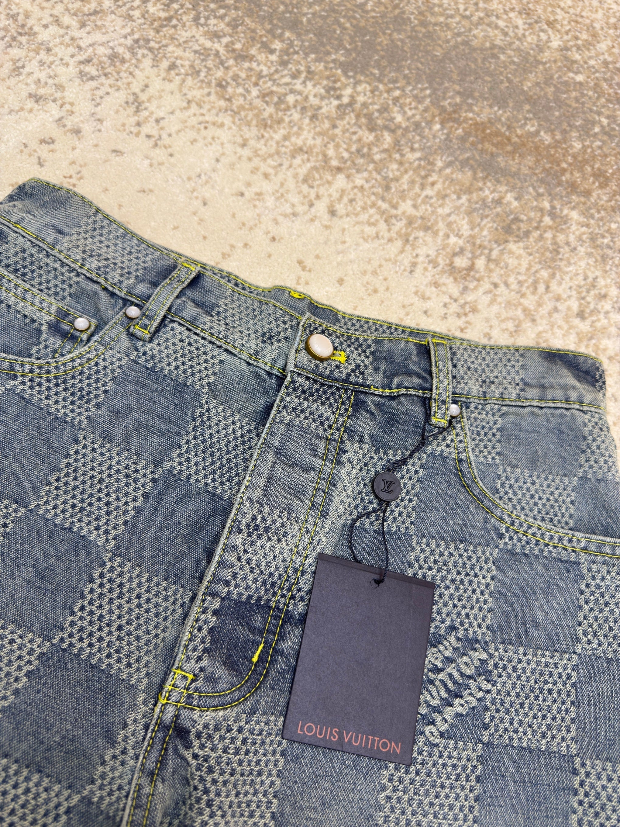 LOU DENIM SHORTS