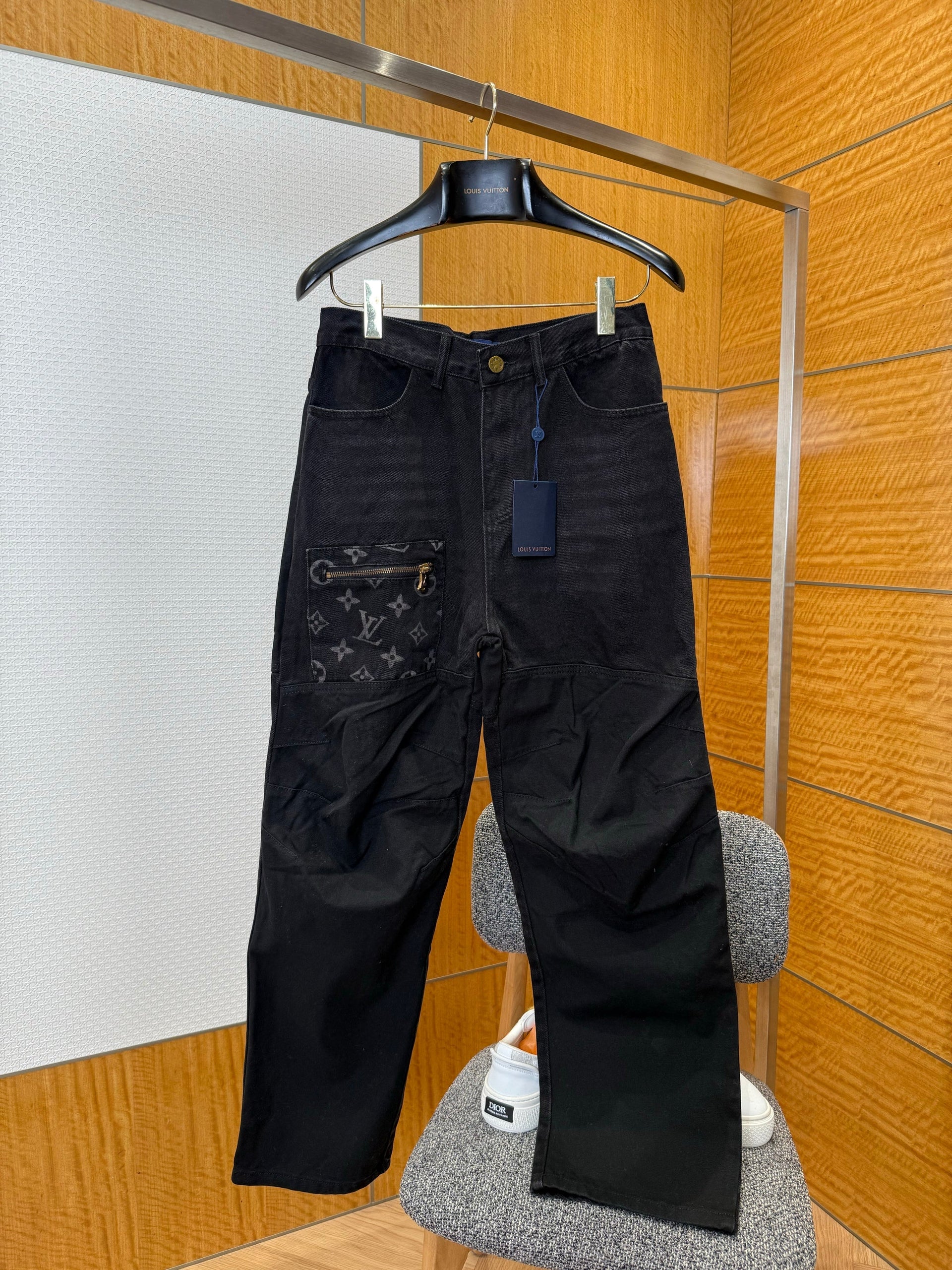 LOU JEANS