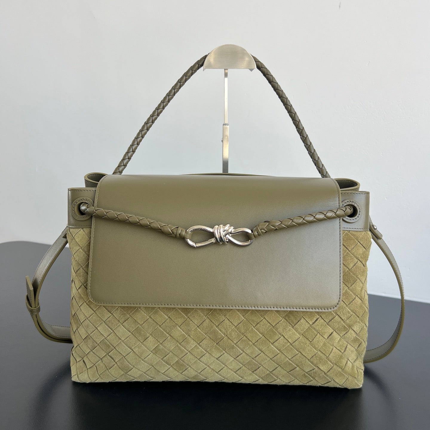 BOTT V ANDIAMO MESSENGER BAG