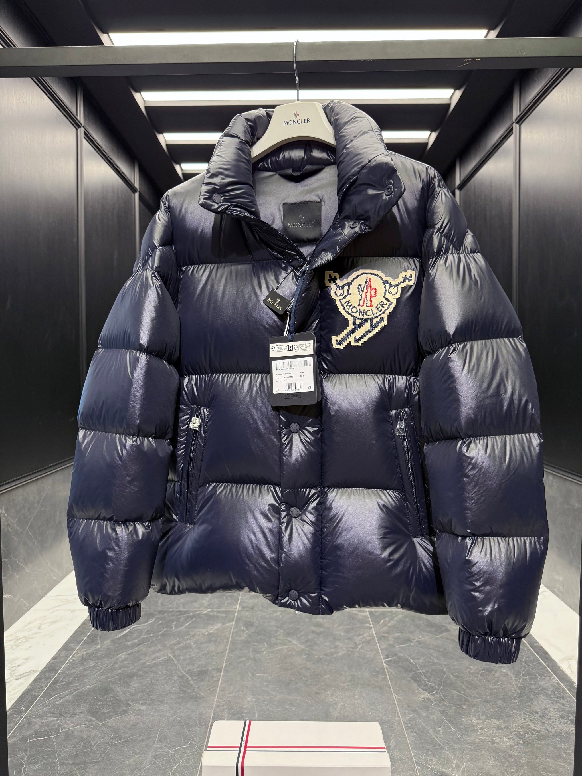 MONC LESTE JACKET