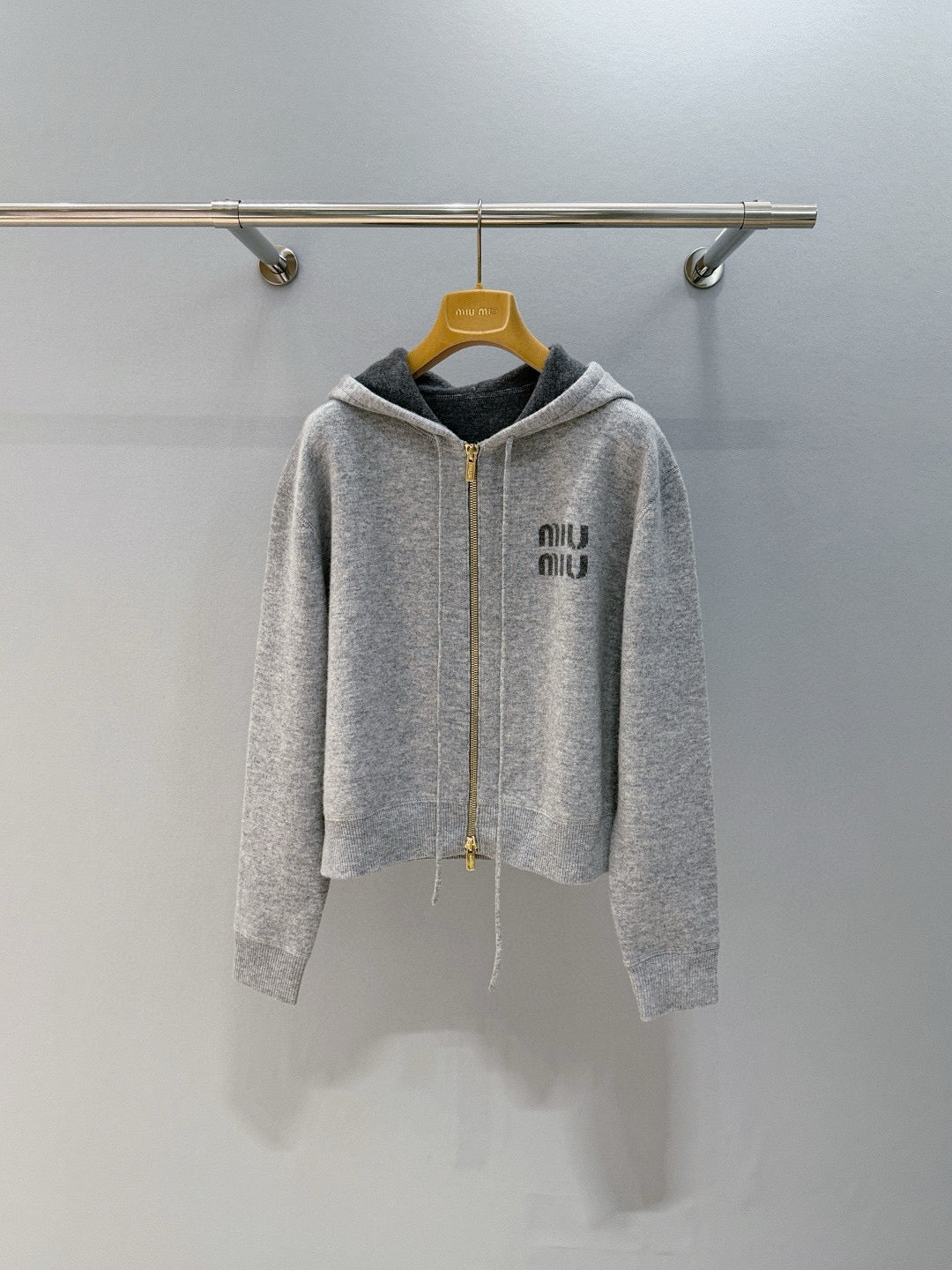 MIU M CASHMERE ZIP SWEATSHIRT