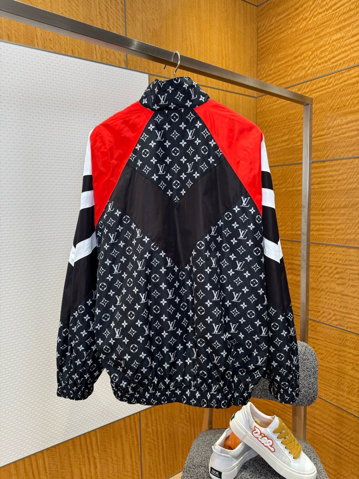 LOU JACKET