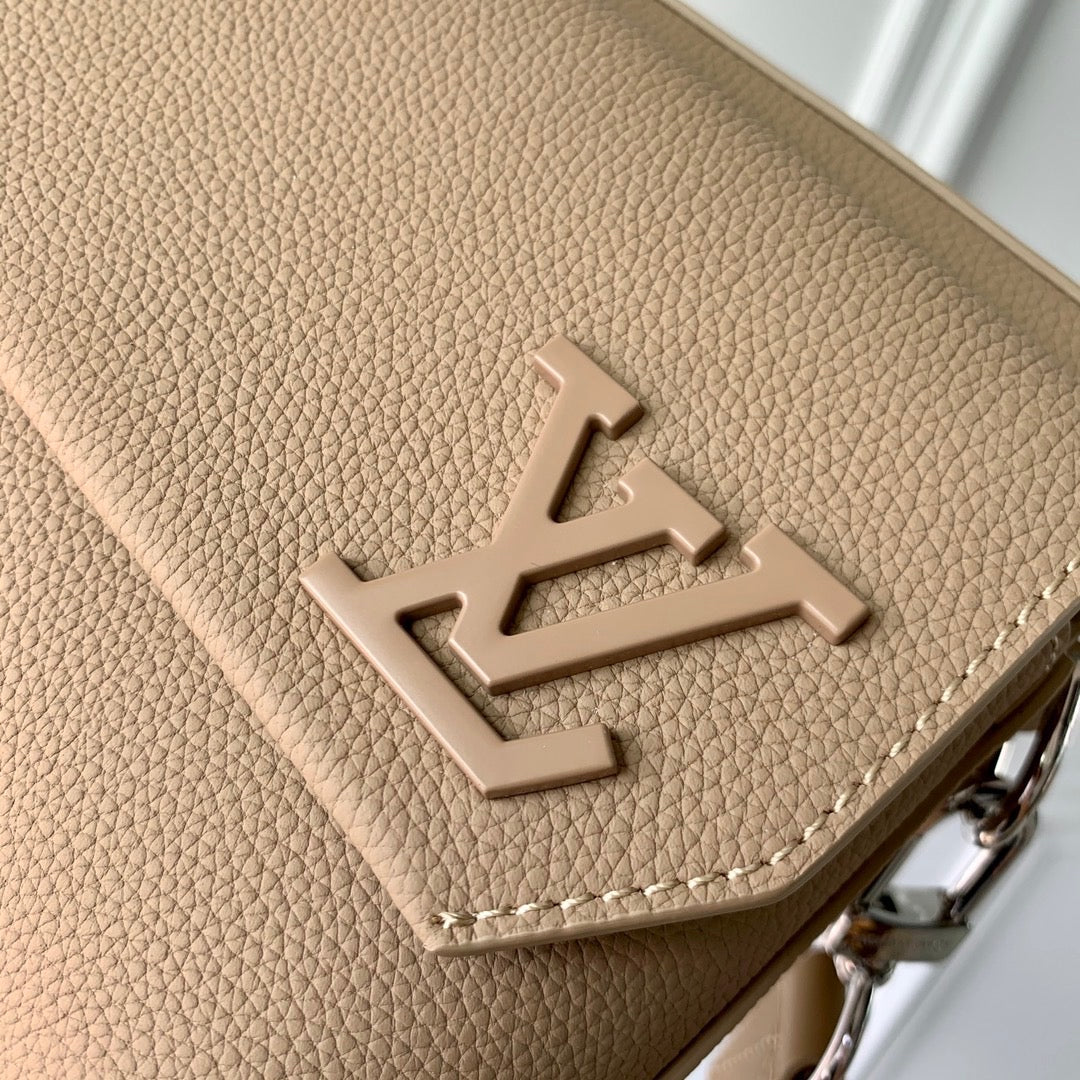 LOU FASTLINE MESSENGER BAG