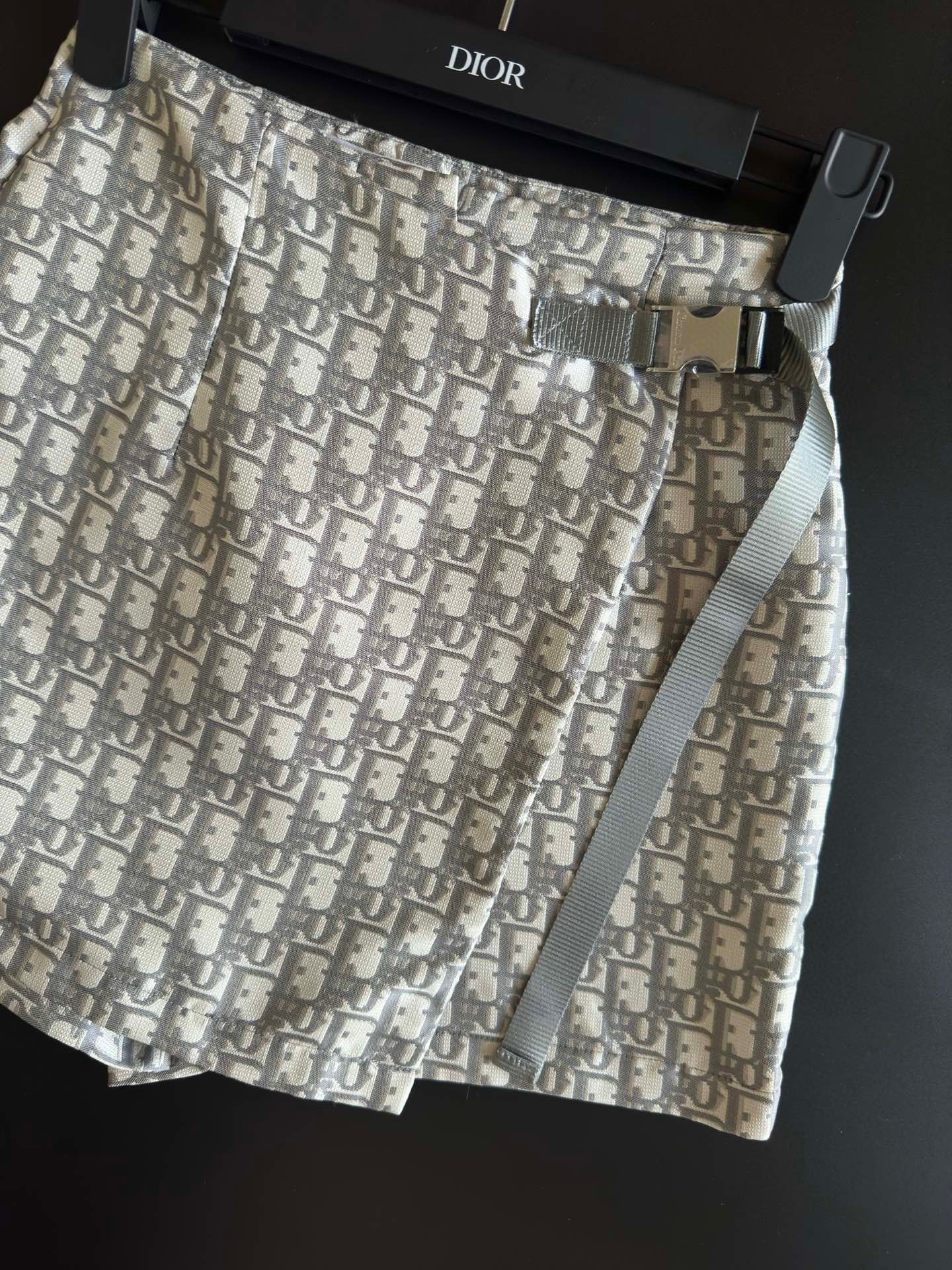 CD SHORTS