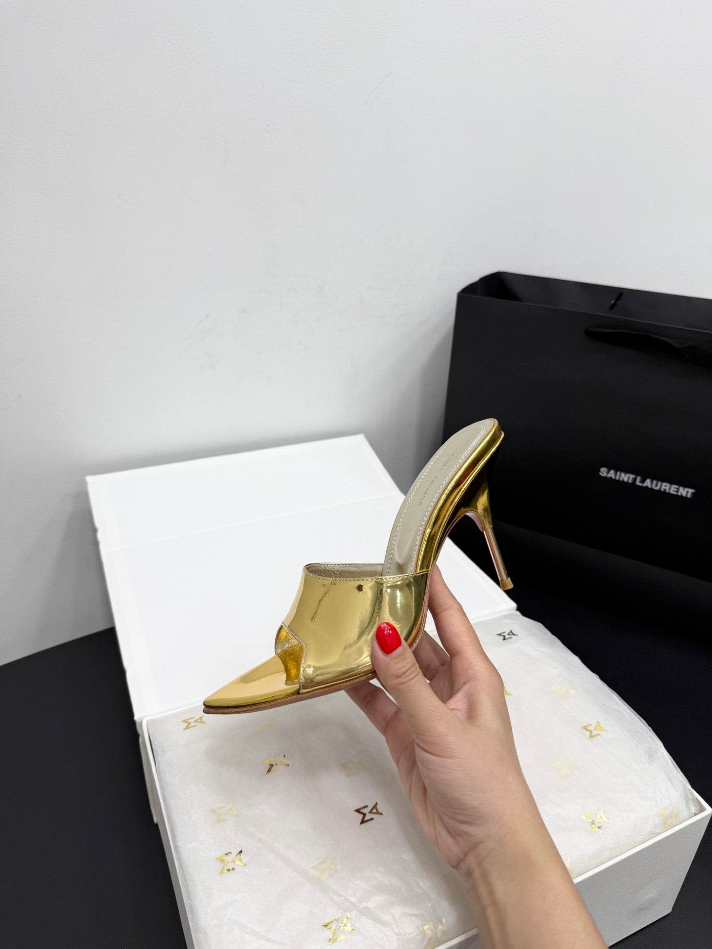 AMINA M HEELS