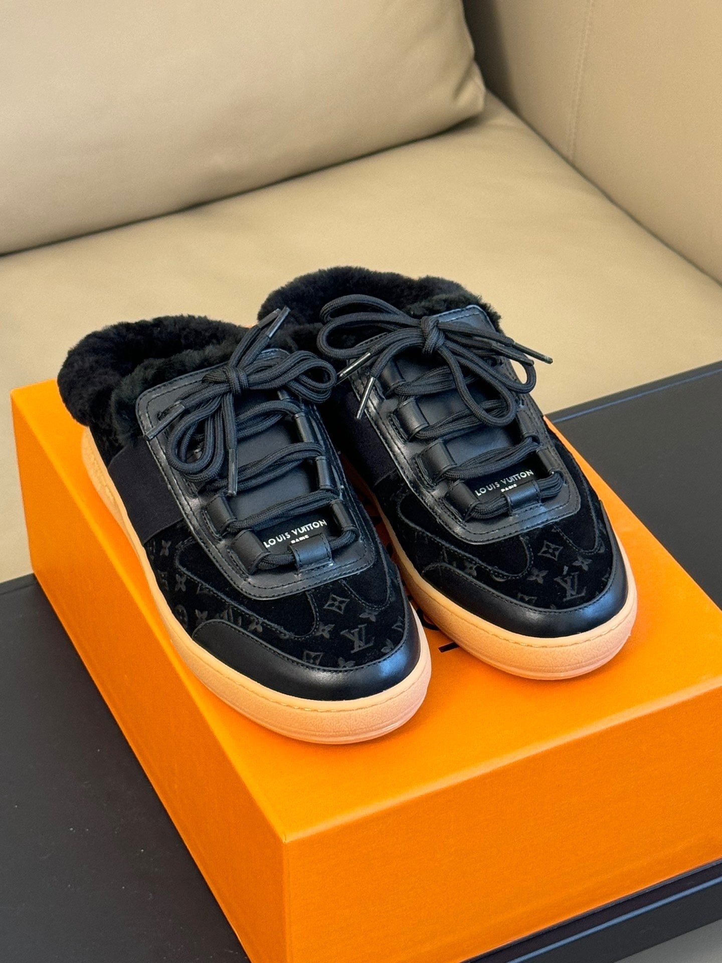 LOU OPEN BACK SNEAKERS