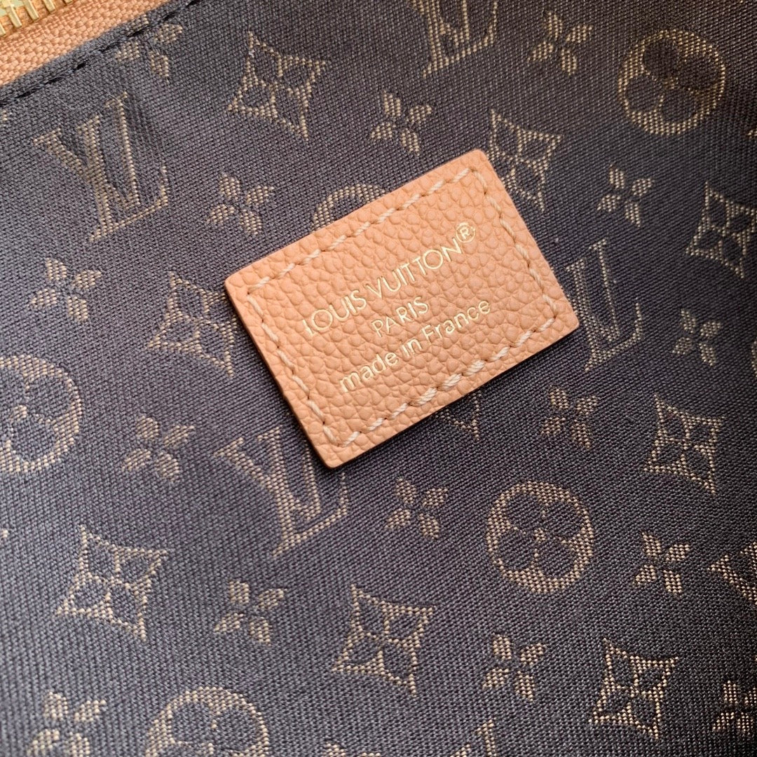 LOU MULTIPASS BAG