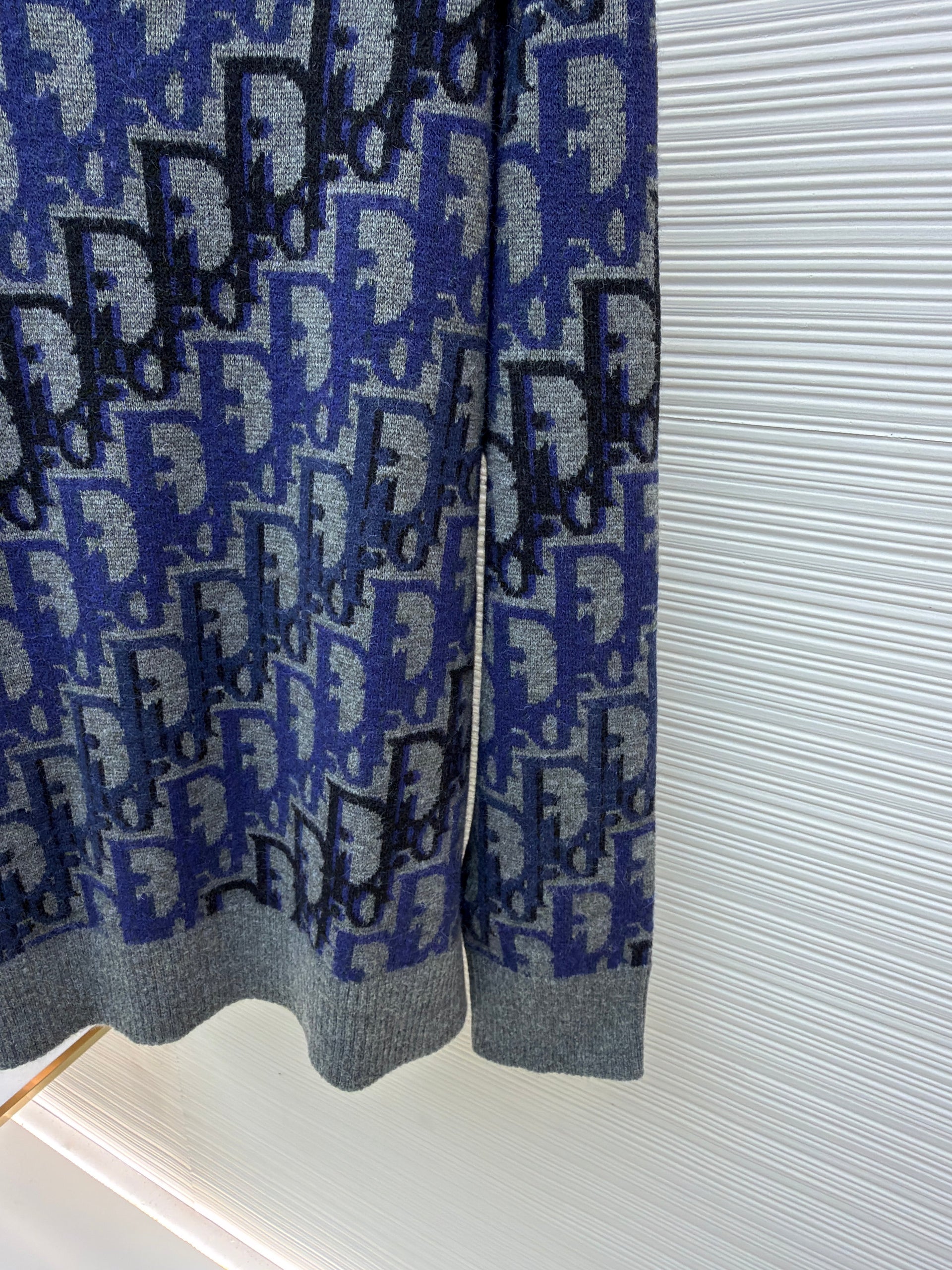 CD JUMPER
