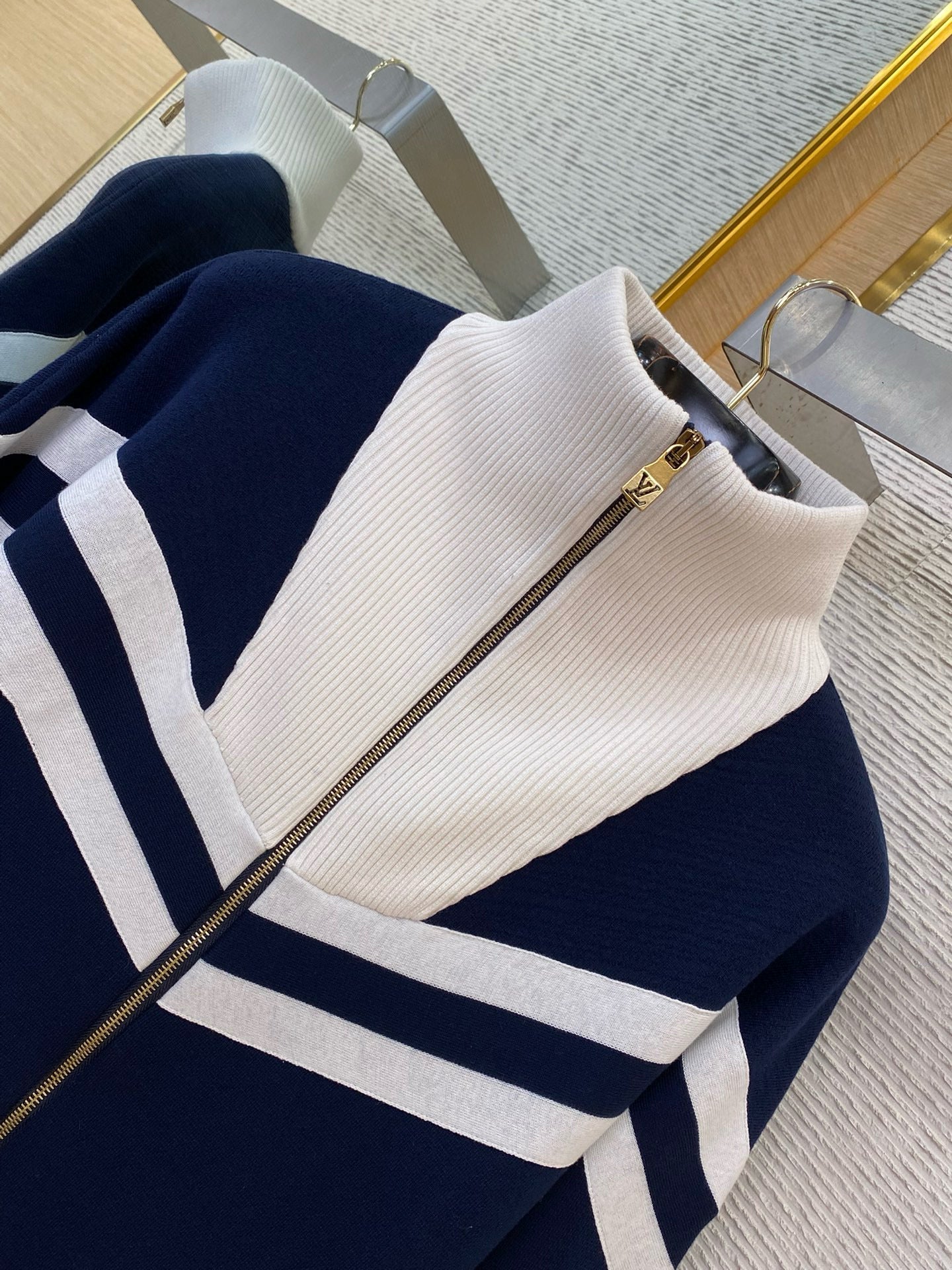 LOU ZIP JUMPER