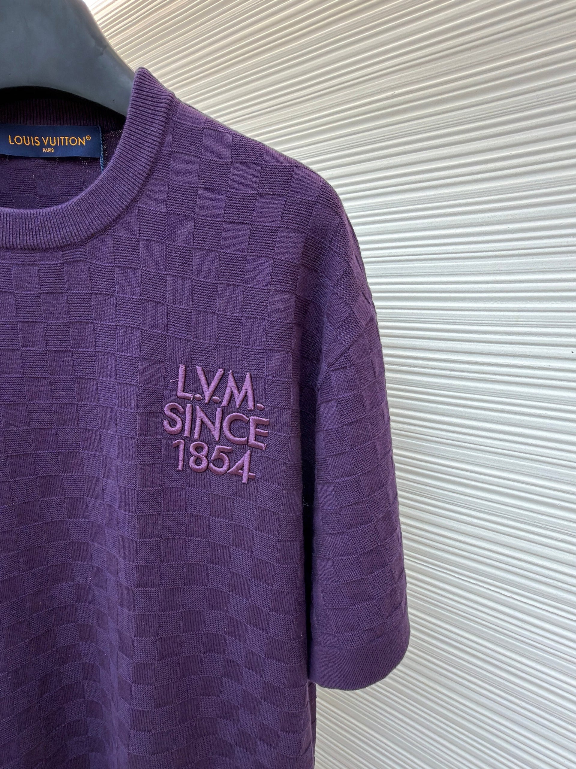 LOU T-SHIRT