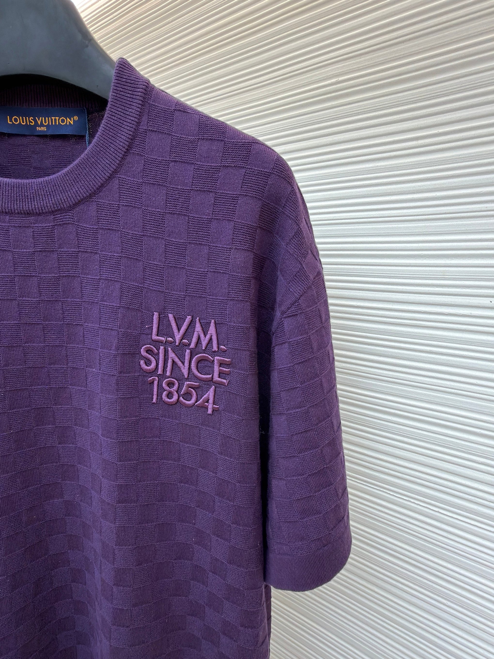 LOU T-SHIRT