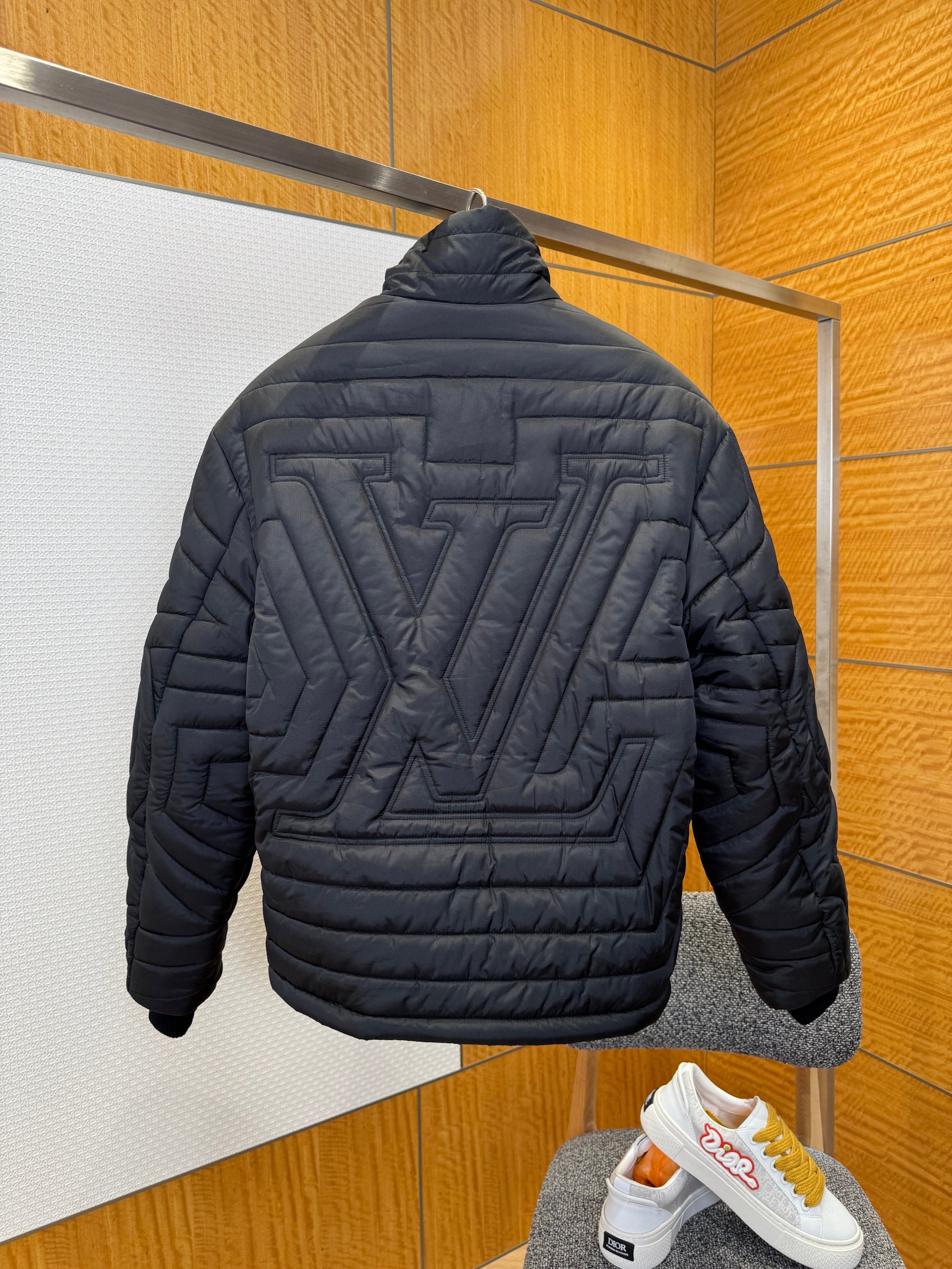 LOU JACKET