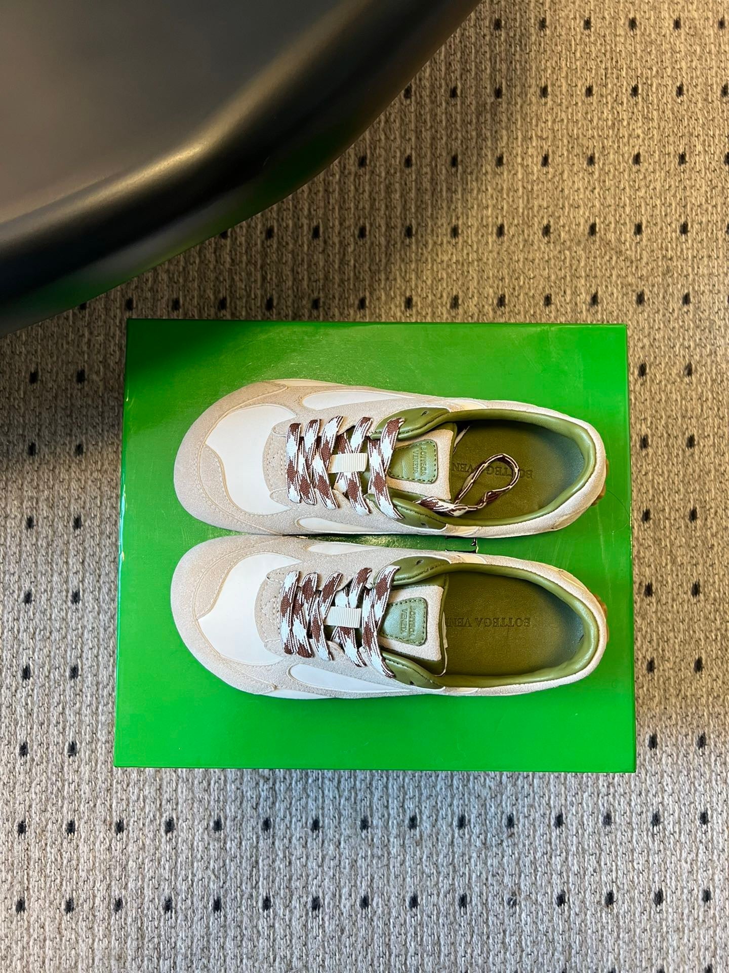 BOTT V ORBIT SNEAKER