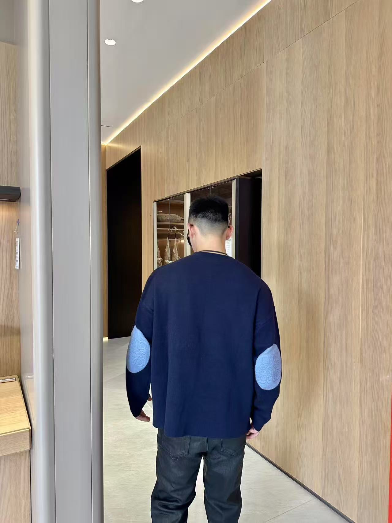 LOEW JUMPER