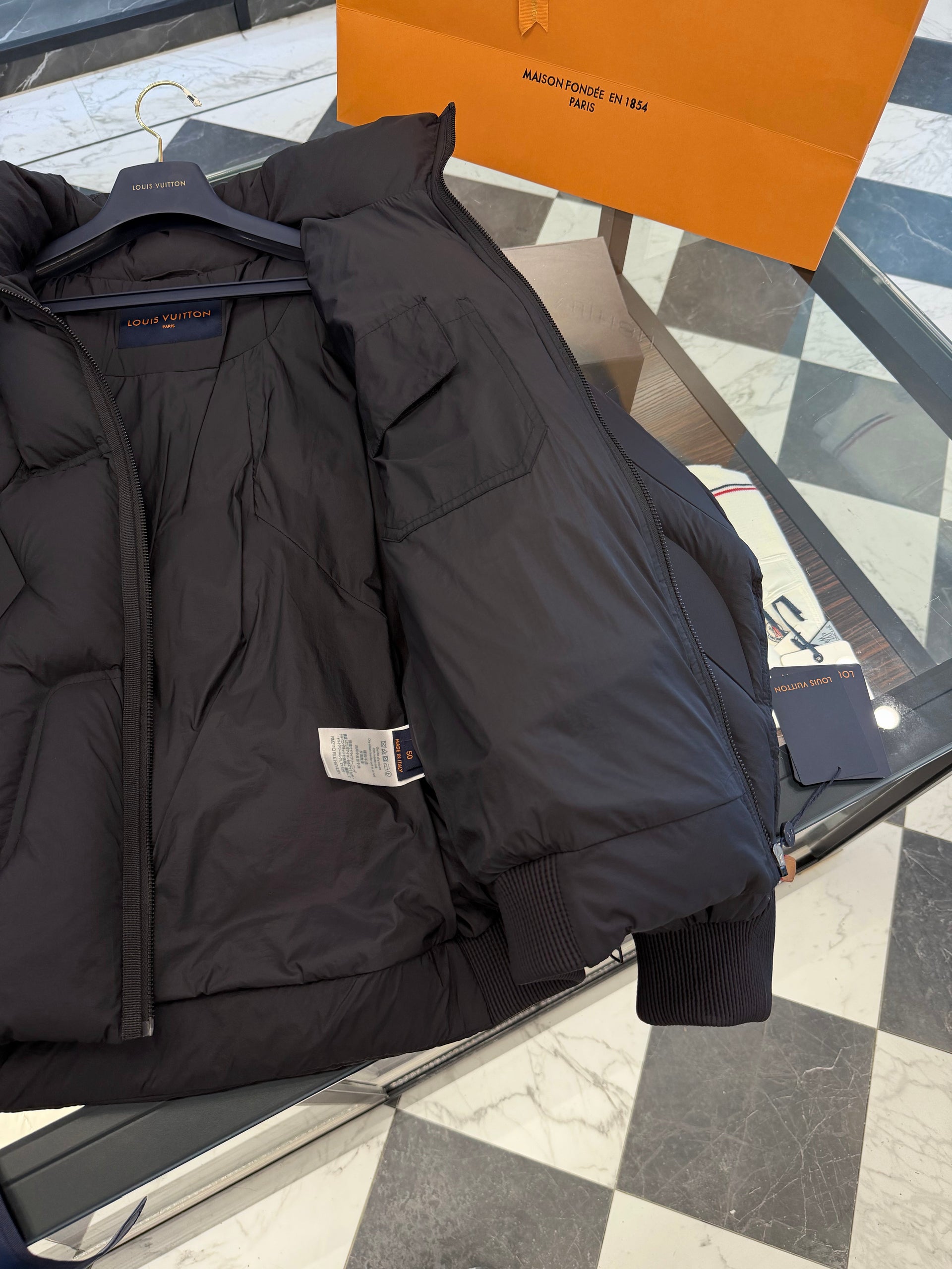 LOU JACKET