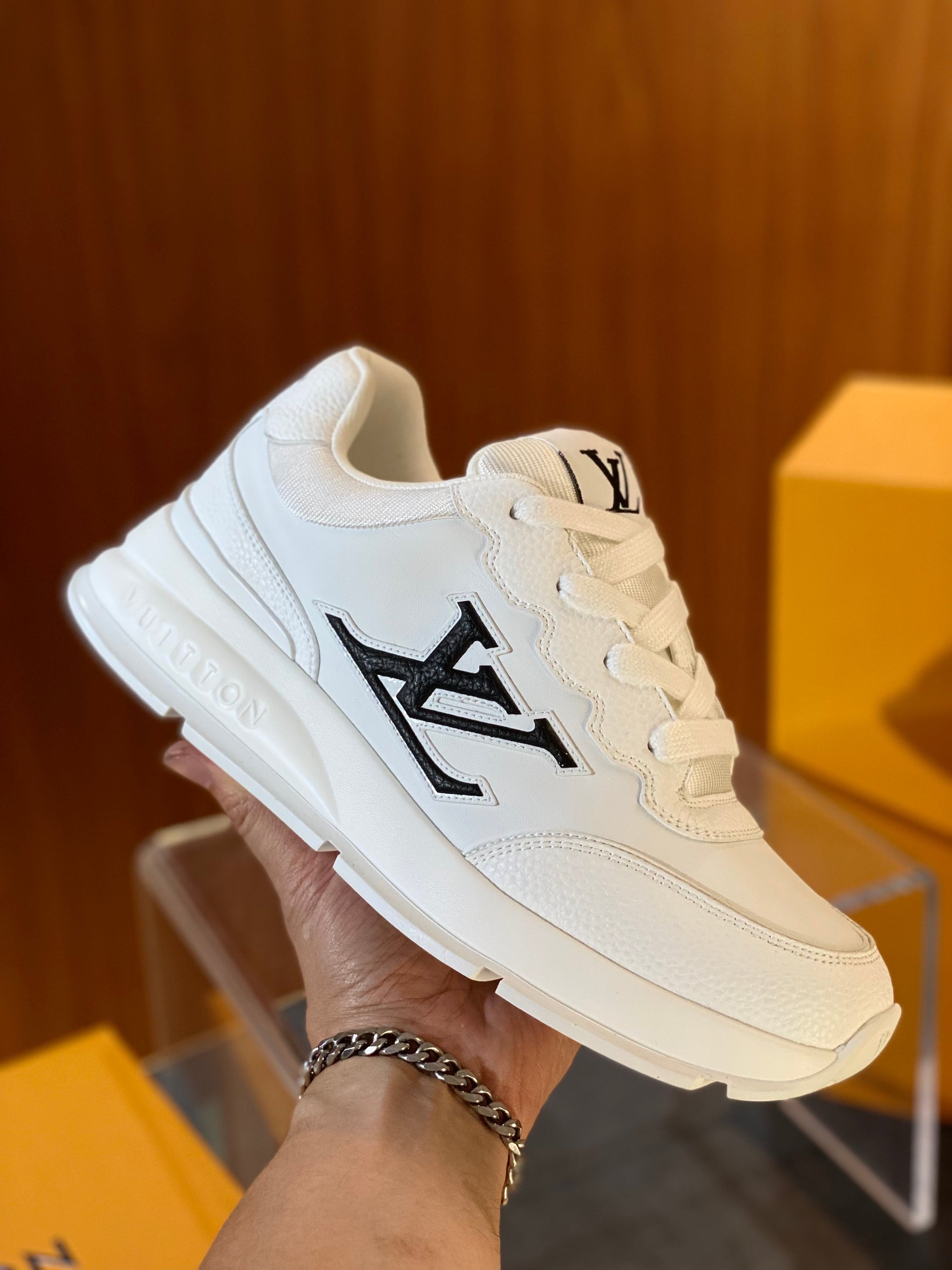 LOU CLASSIC SNEAKER