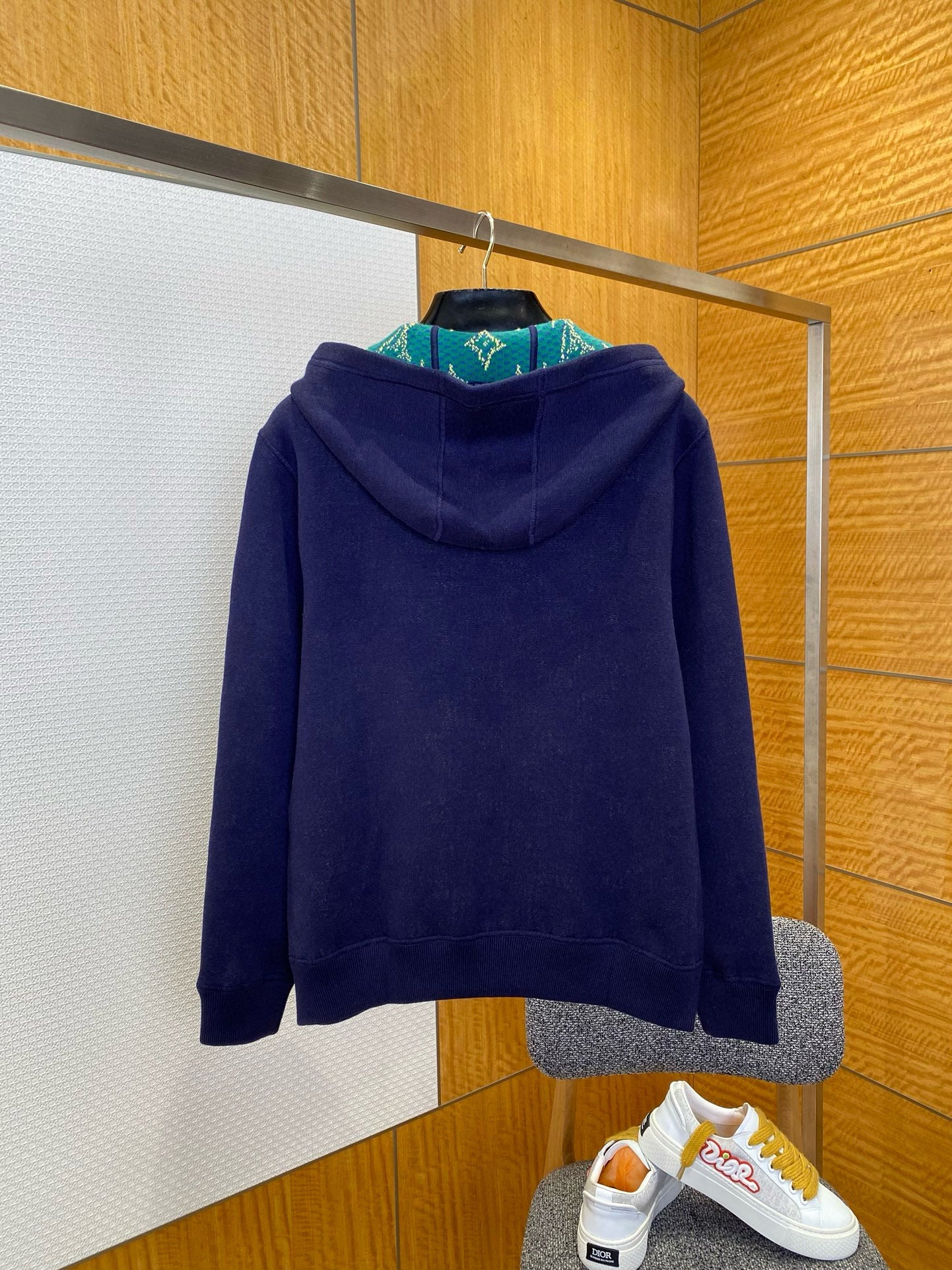 LOU ZIP CARDIGAN