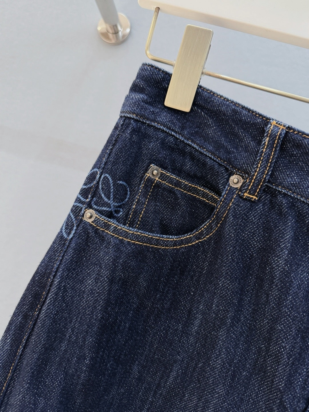 LOEW JEANS