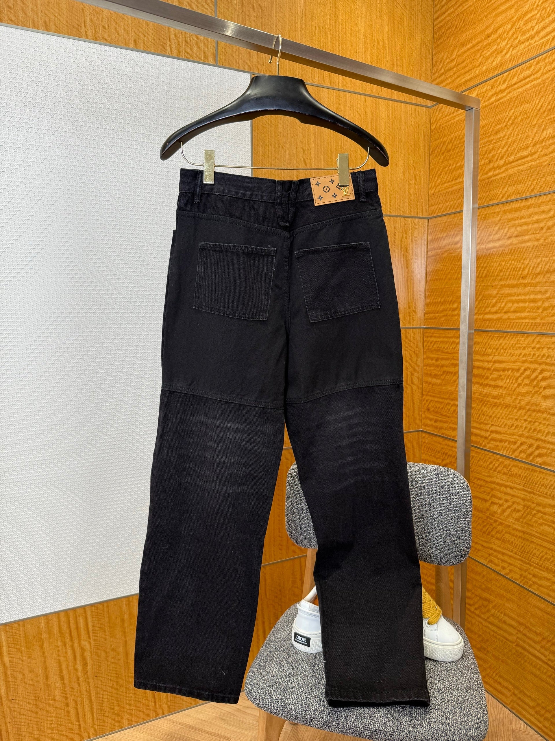 LOU JEANS