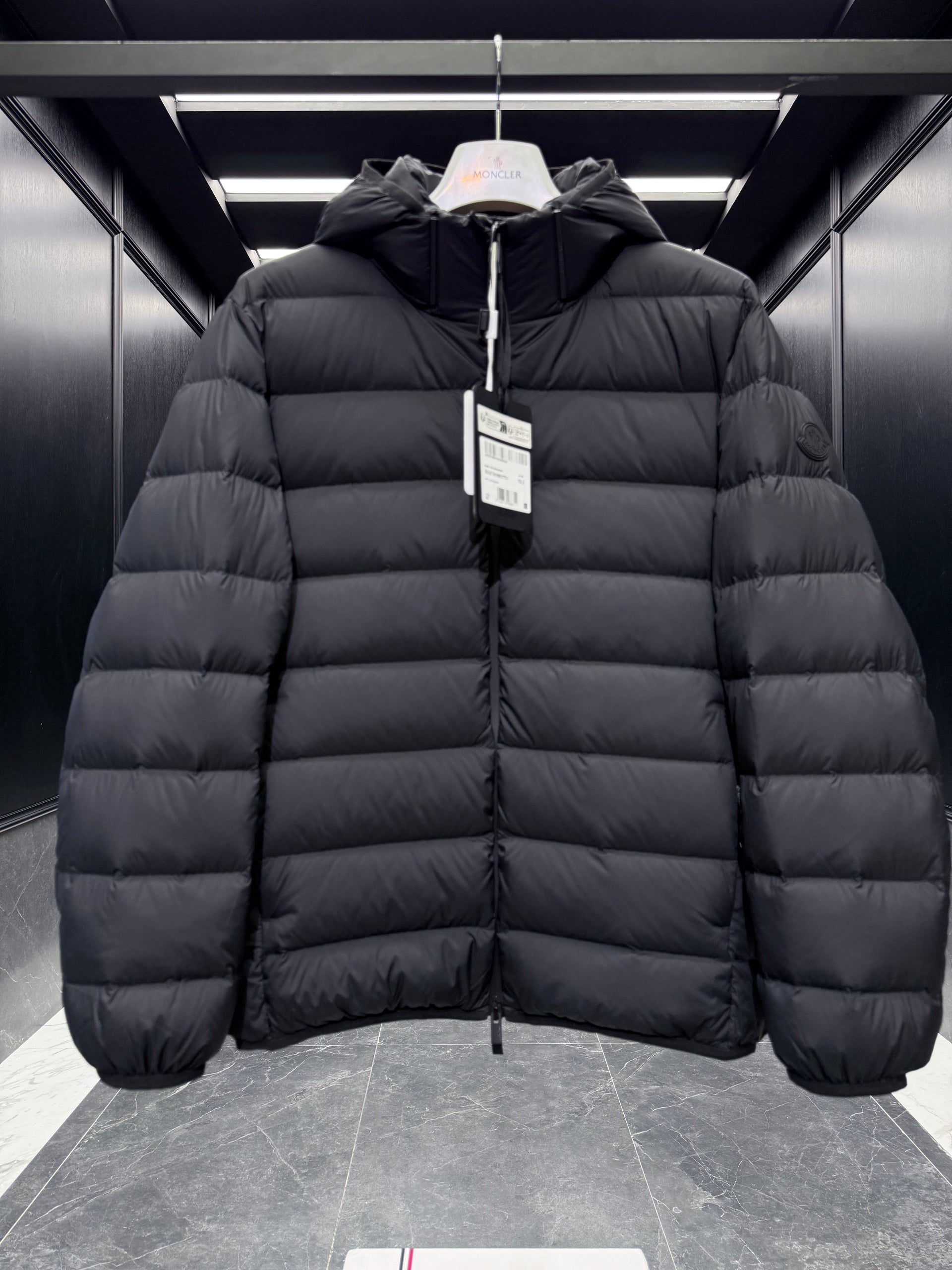 MONC JELUZ JACKET