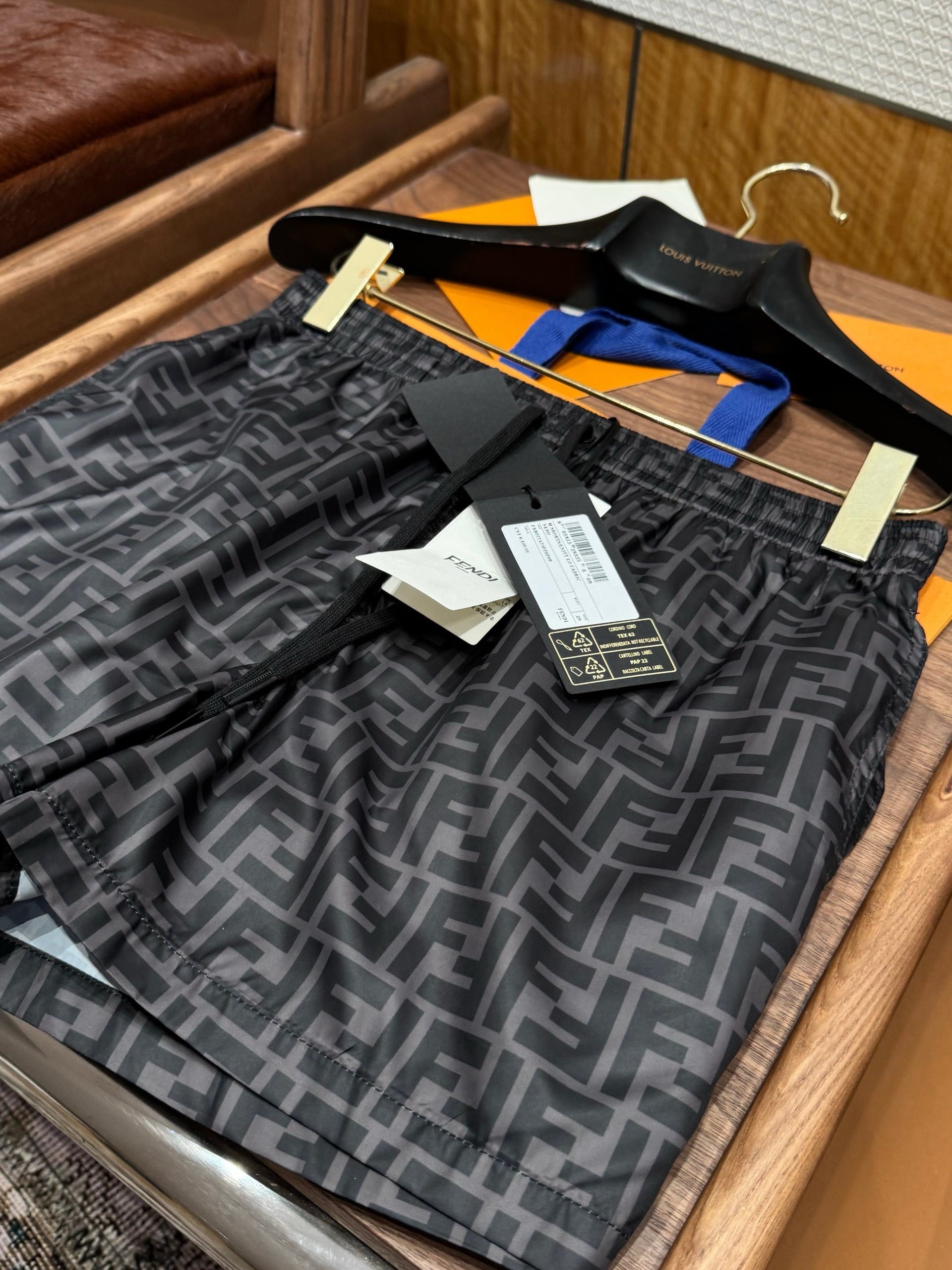 FEN SHORTS