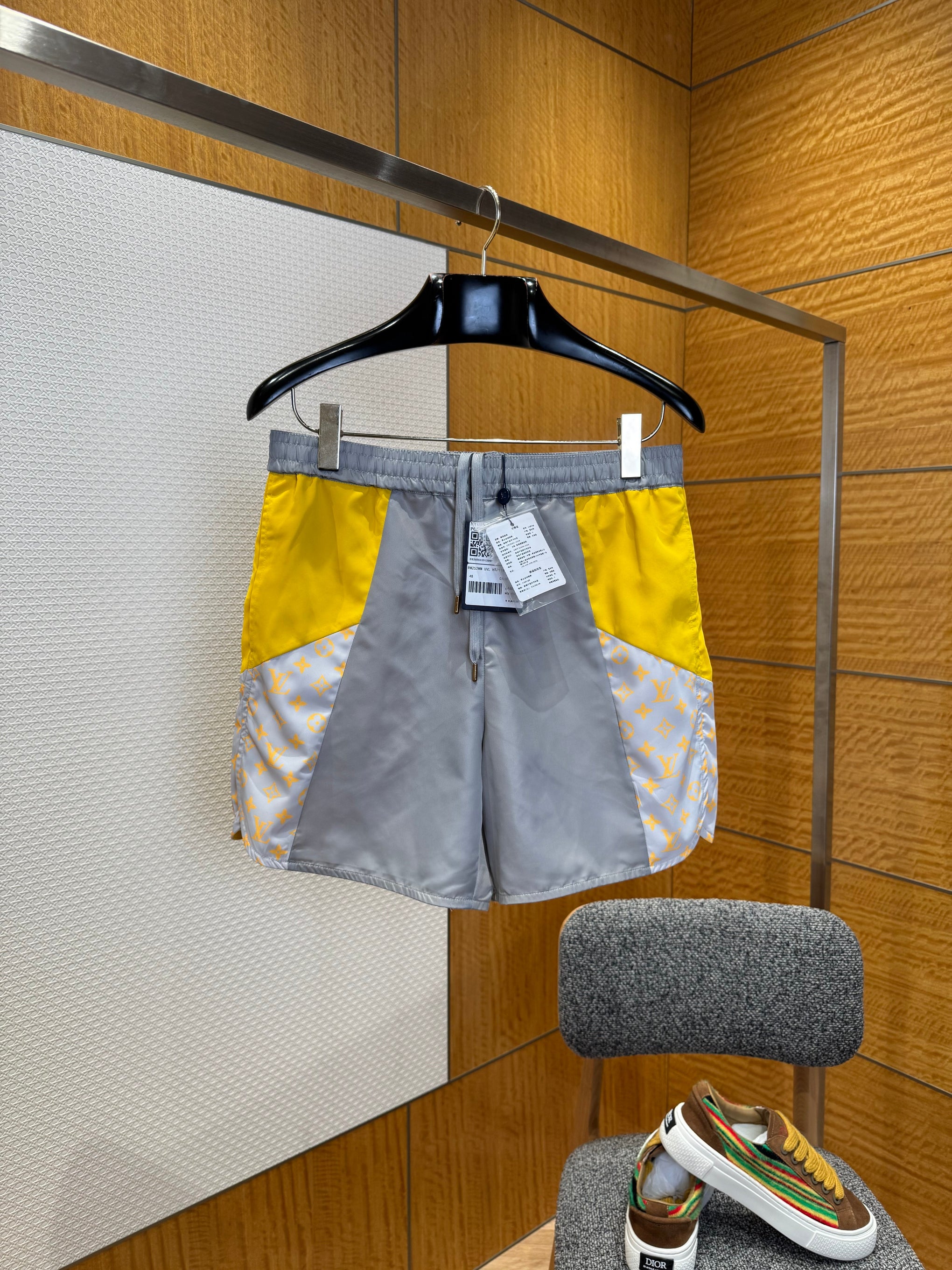 LOU SHORTS