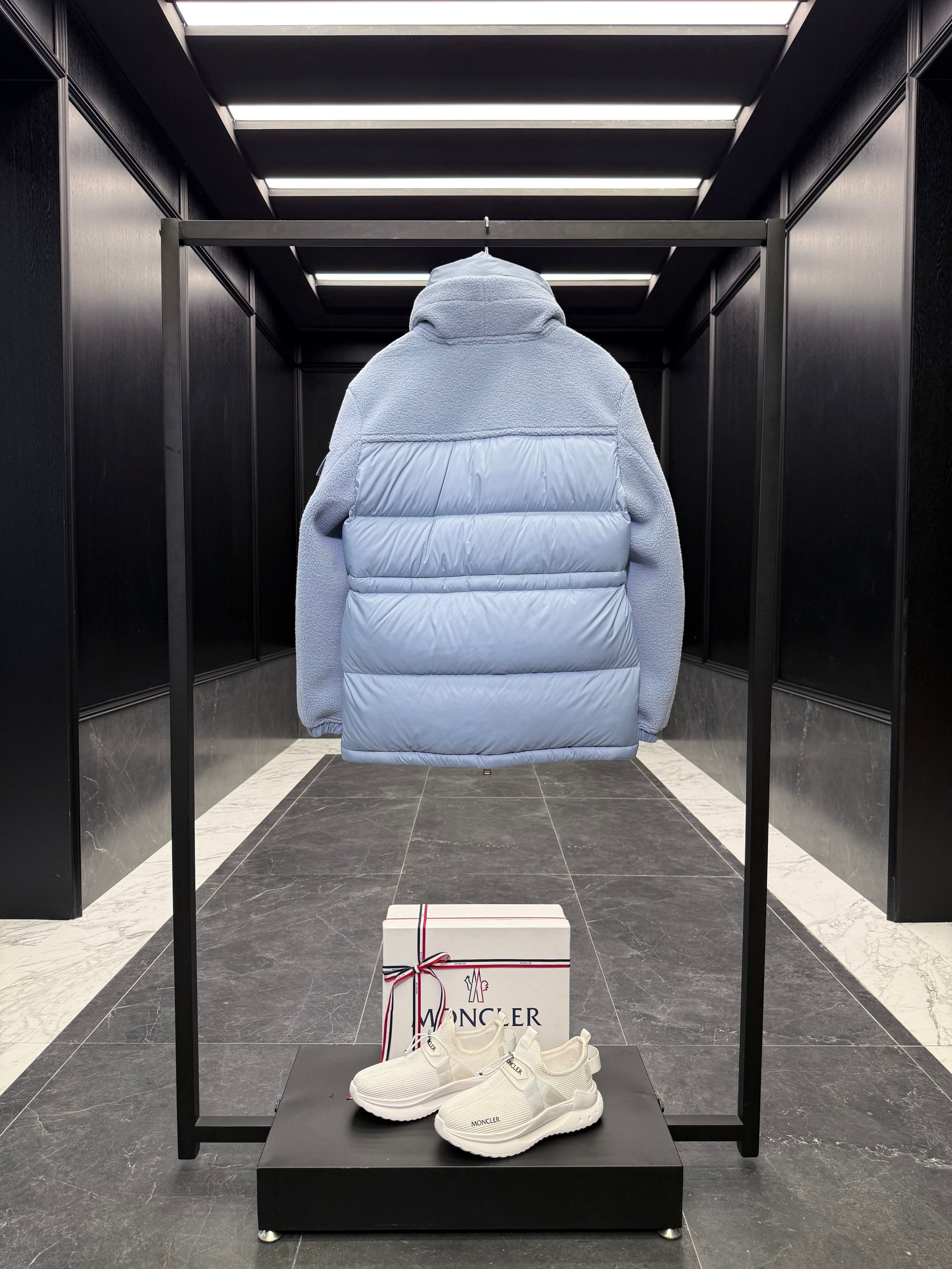 MONC ESCAUT JACKET
