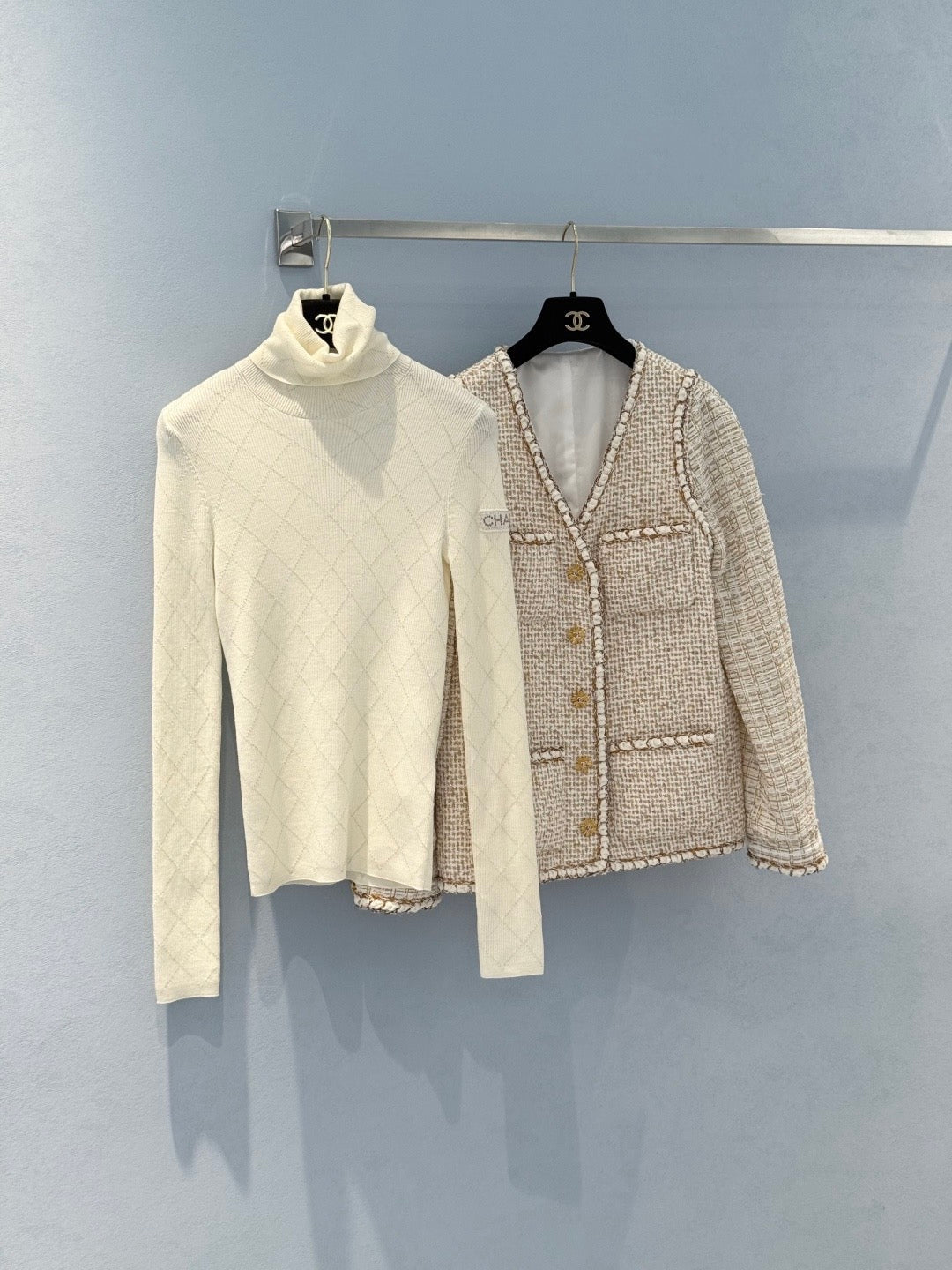 CC TURTLENECK