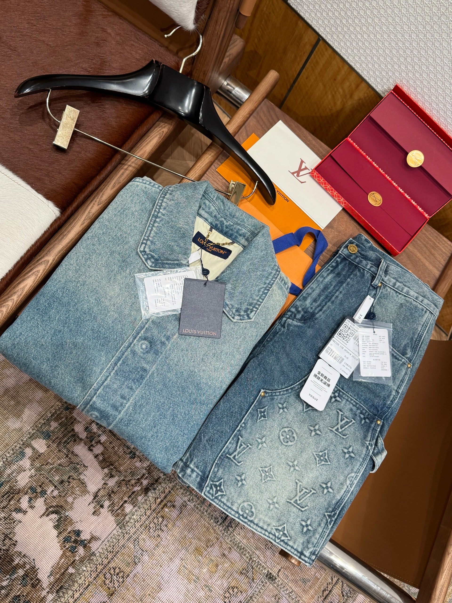 LOU DENIM SHORTS