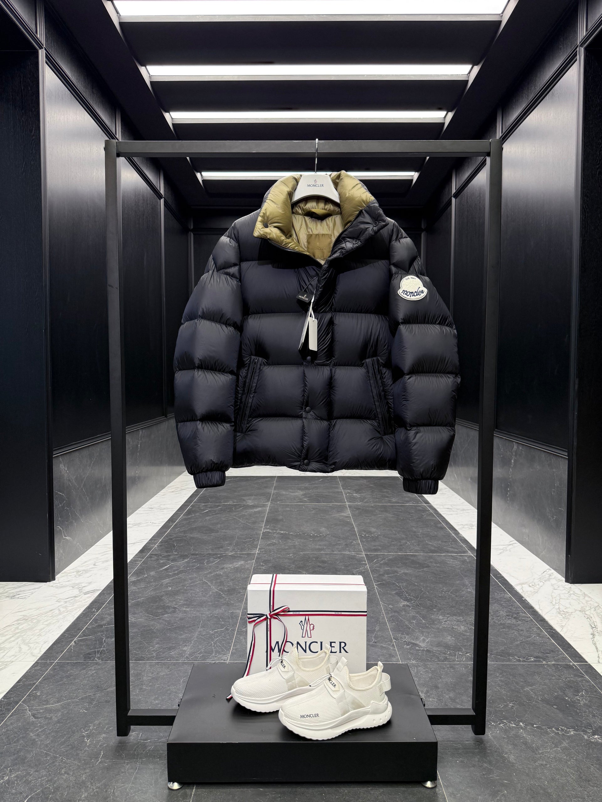 MONC TRIPITI JACKET