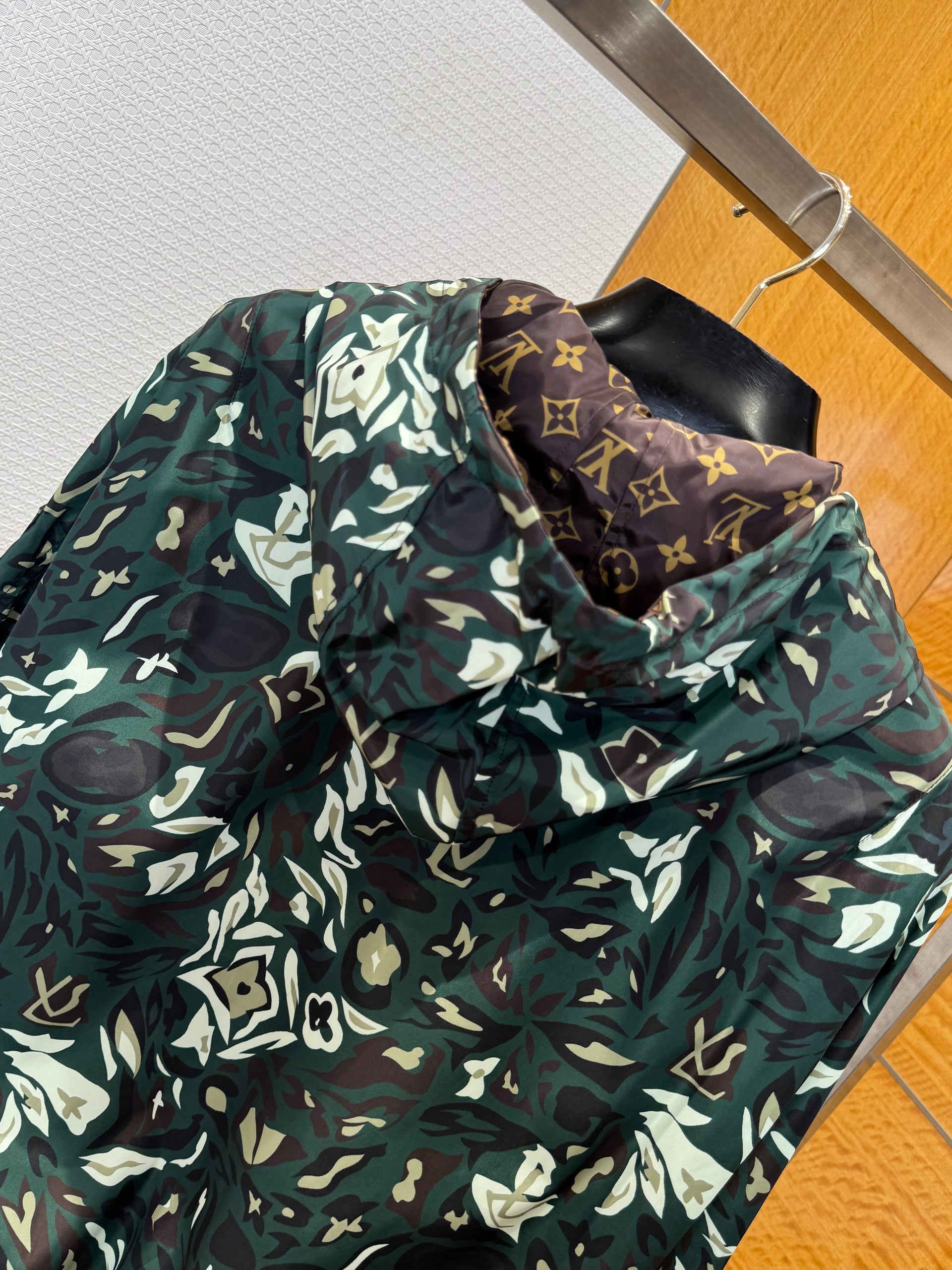 LOU JACKET