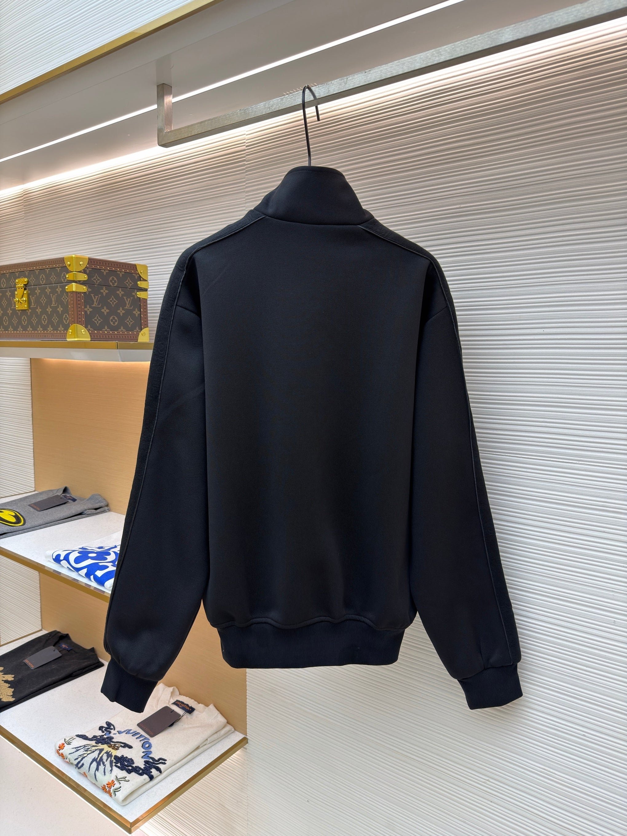 CD BOMBER SWEATSHIRT