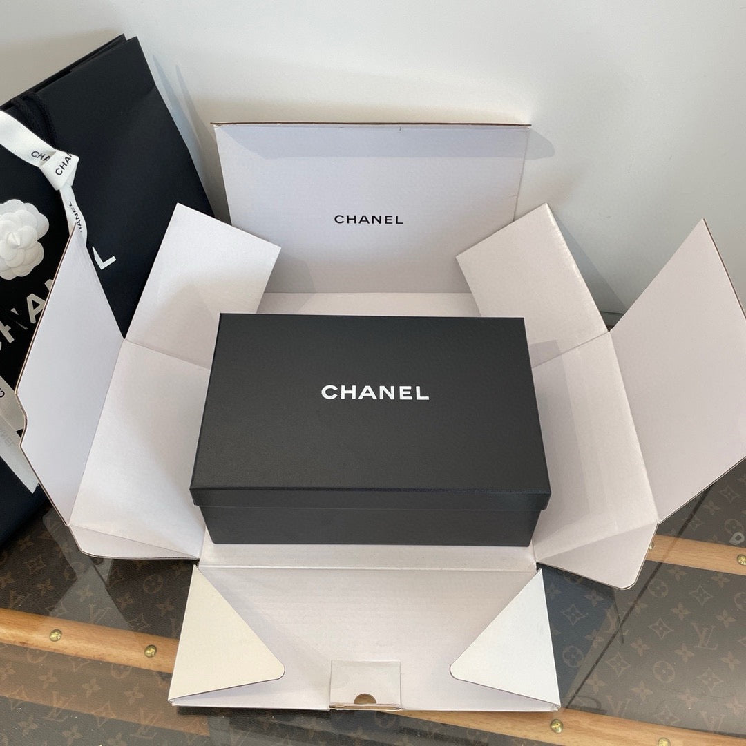 CC SNEAKER