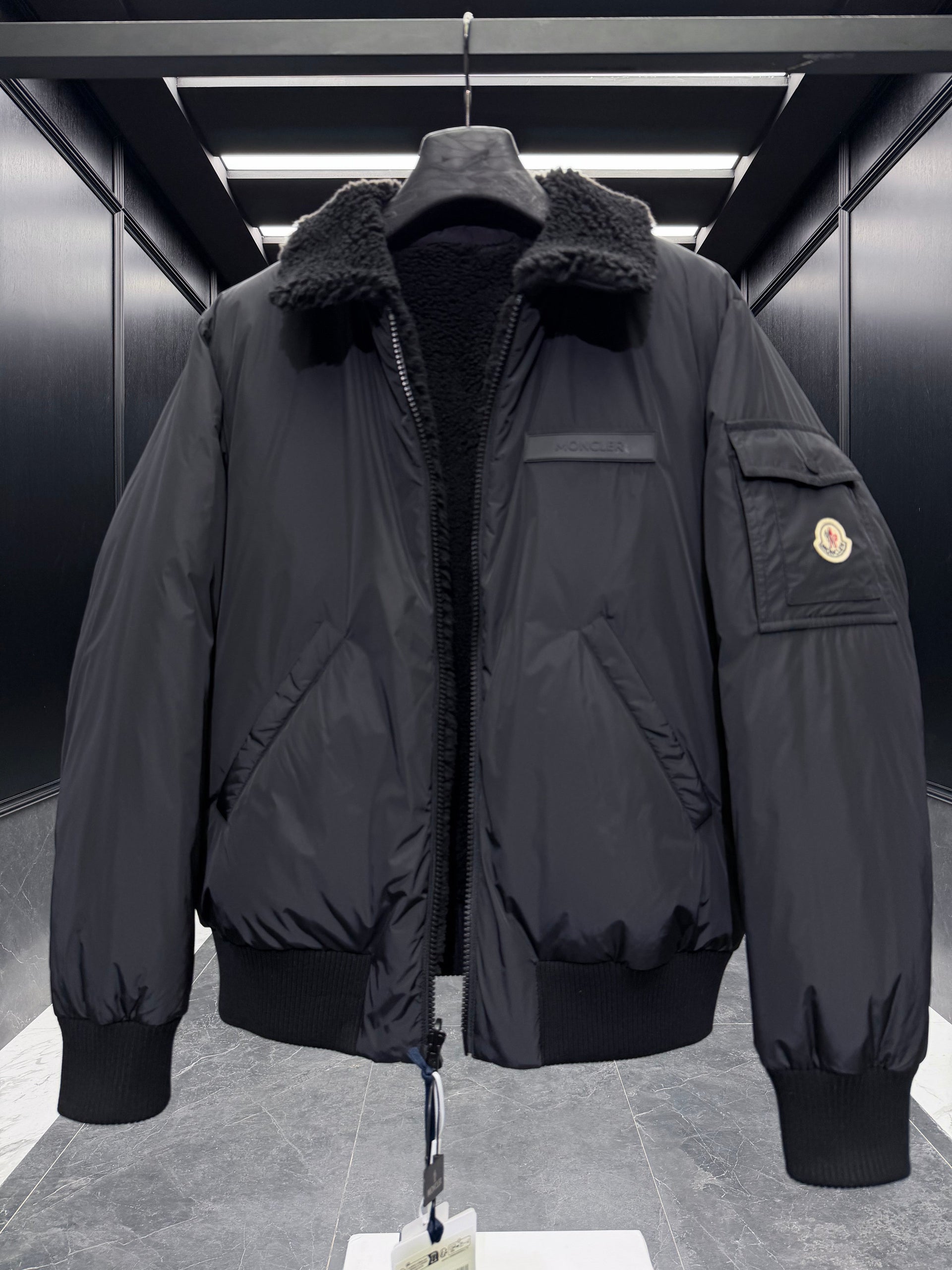 MONC MAULEVRIER JACKET