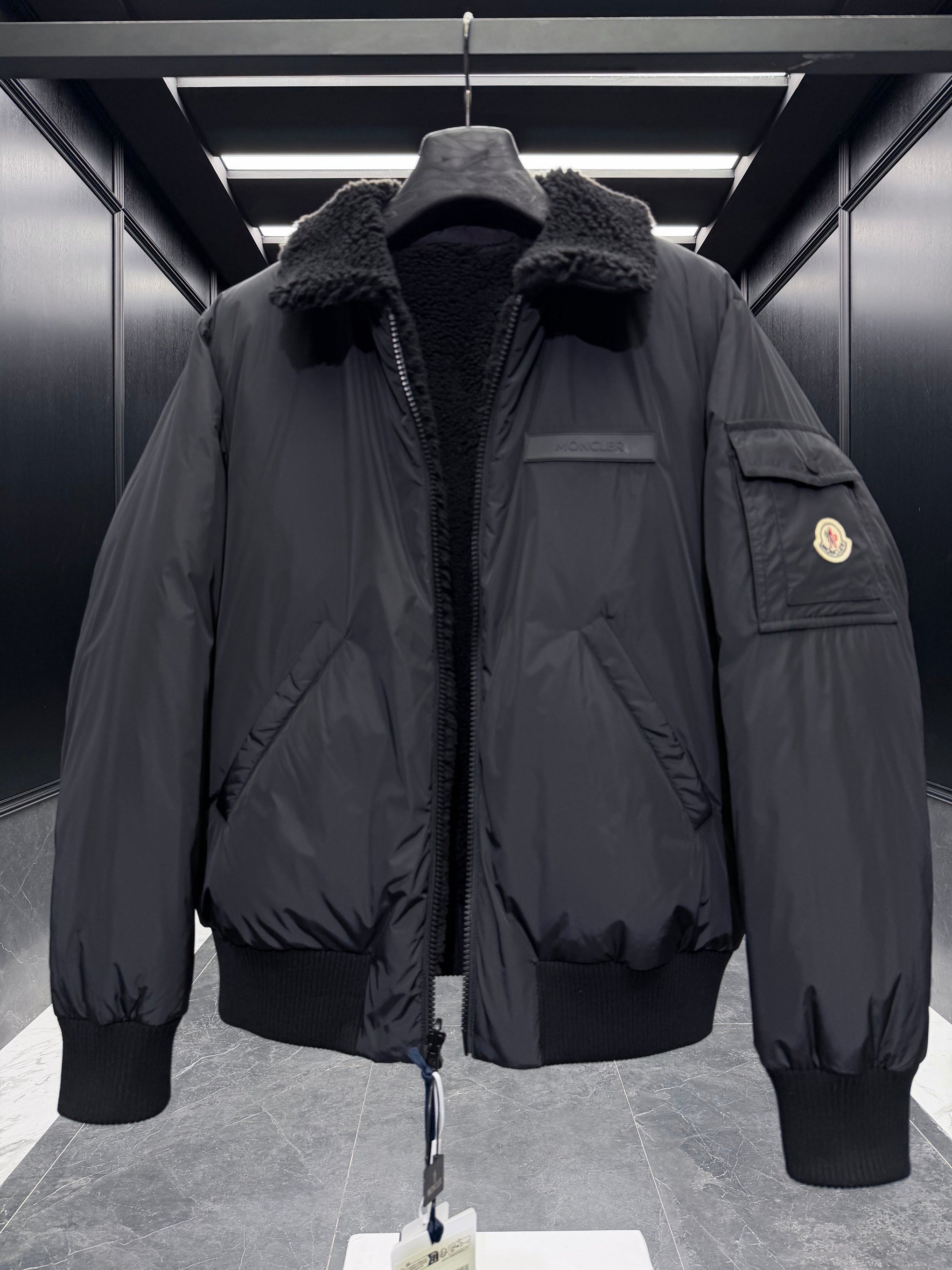 MONC MAULEVRIER JACKET