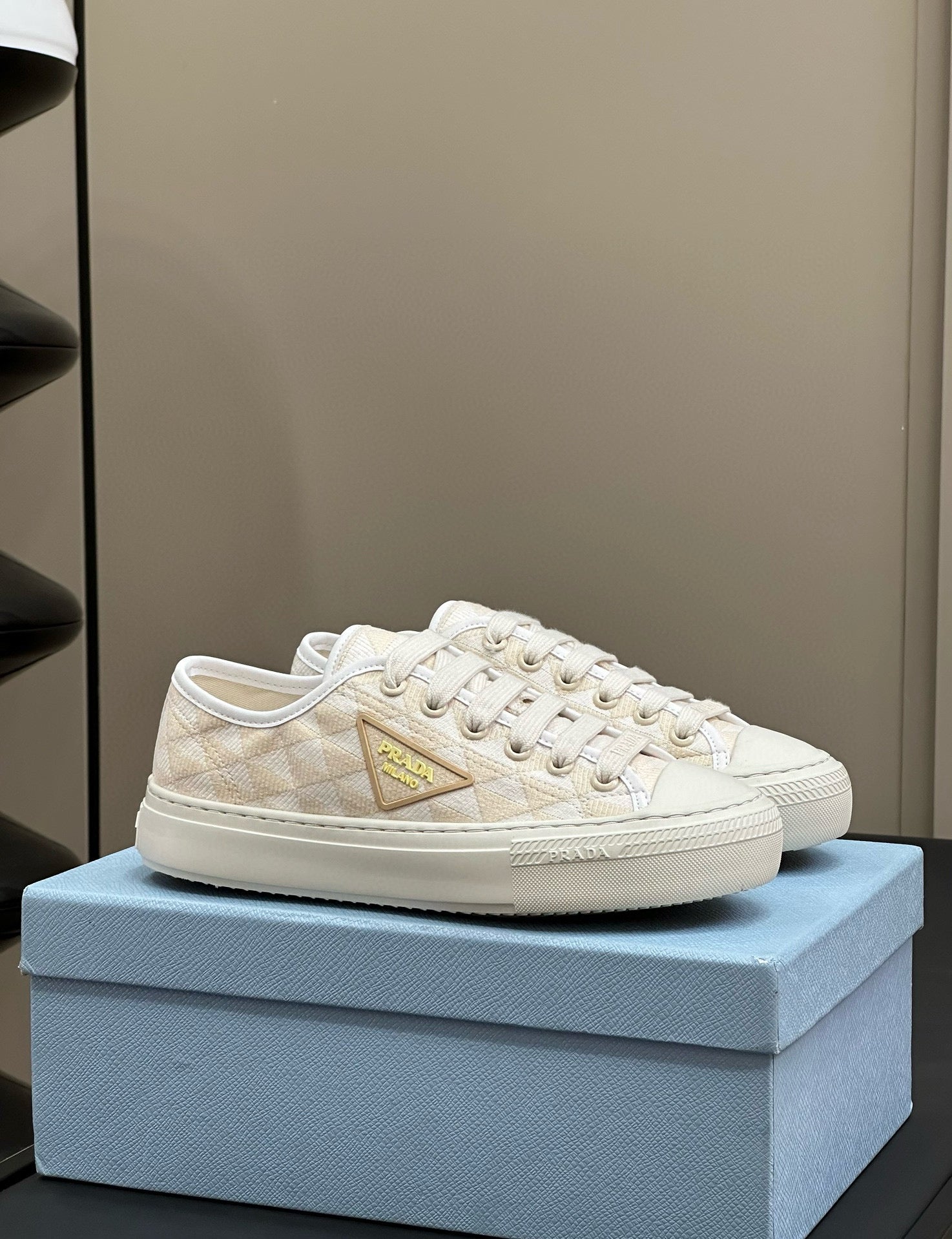 PD SNEAKERS