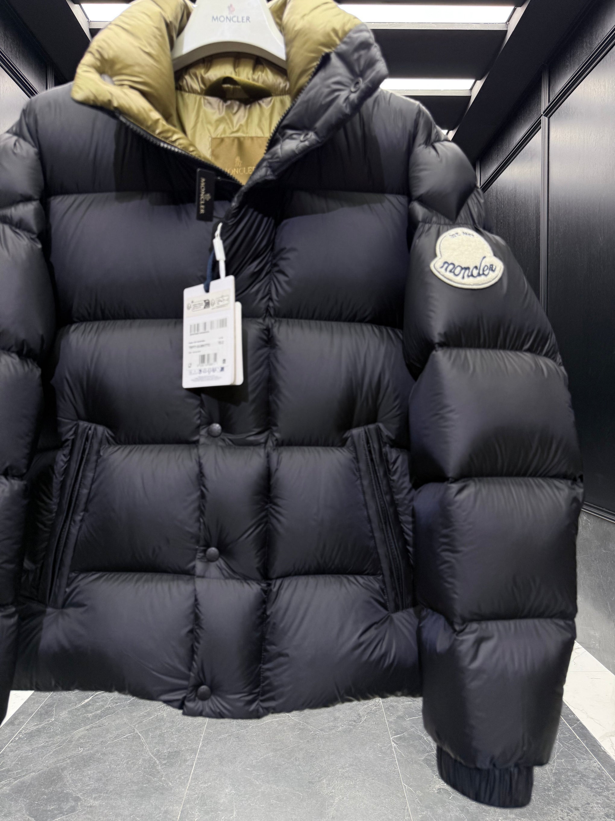 MONC TRIPITI JACKET