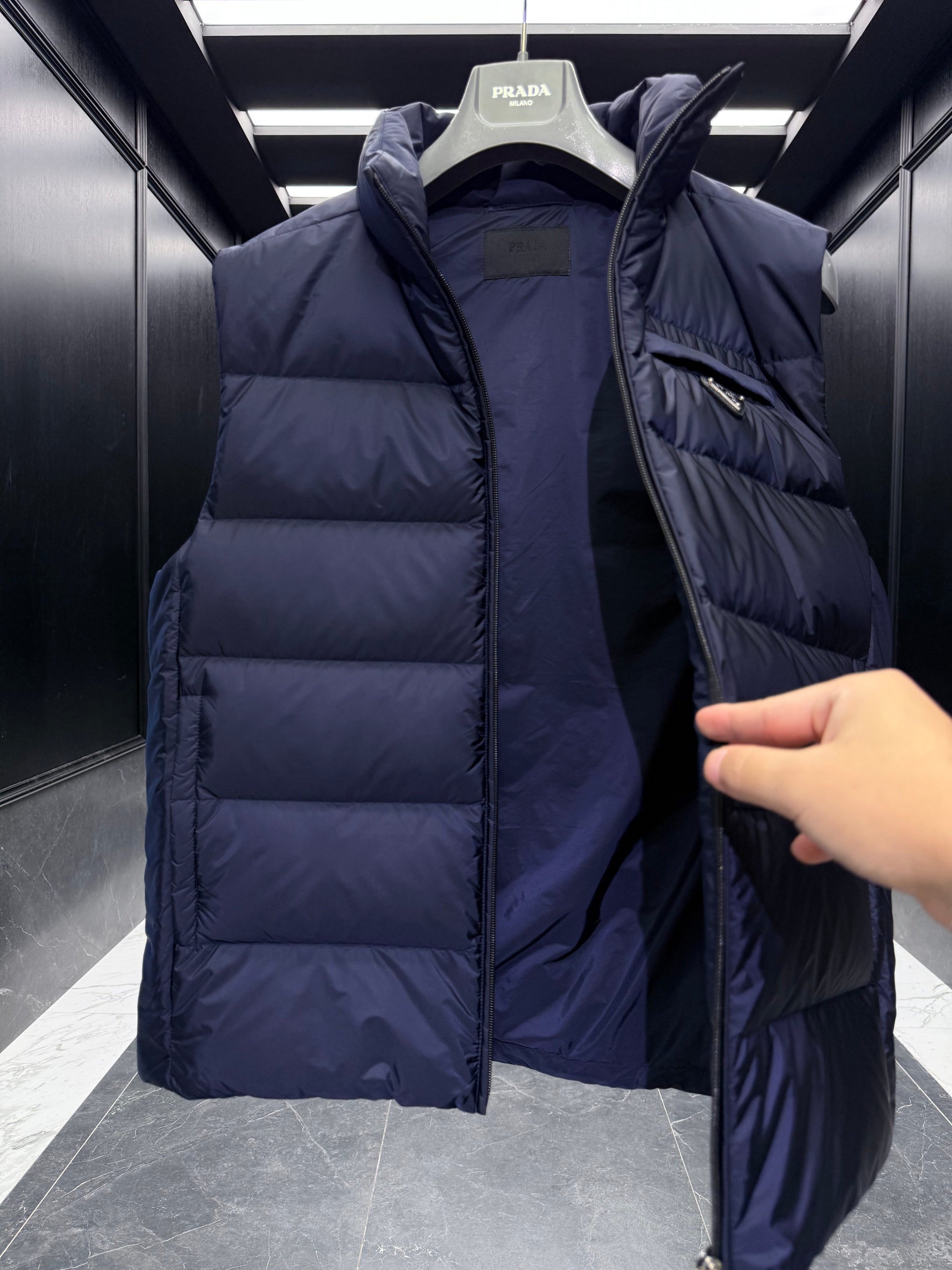 PD VEST
