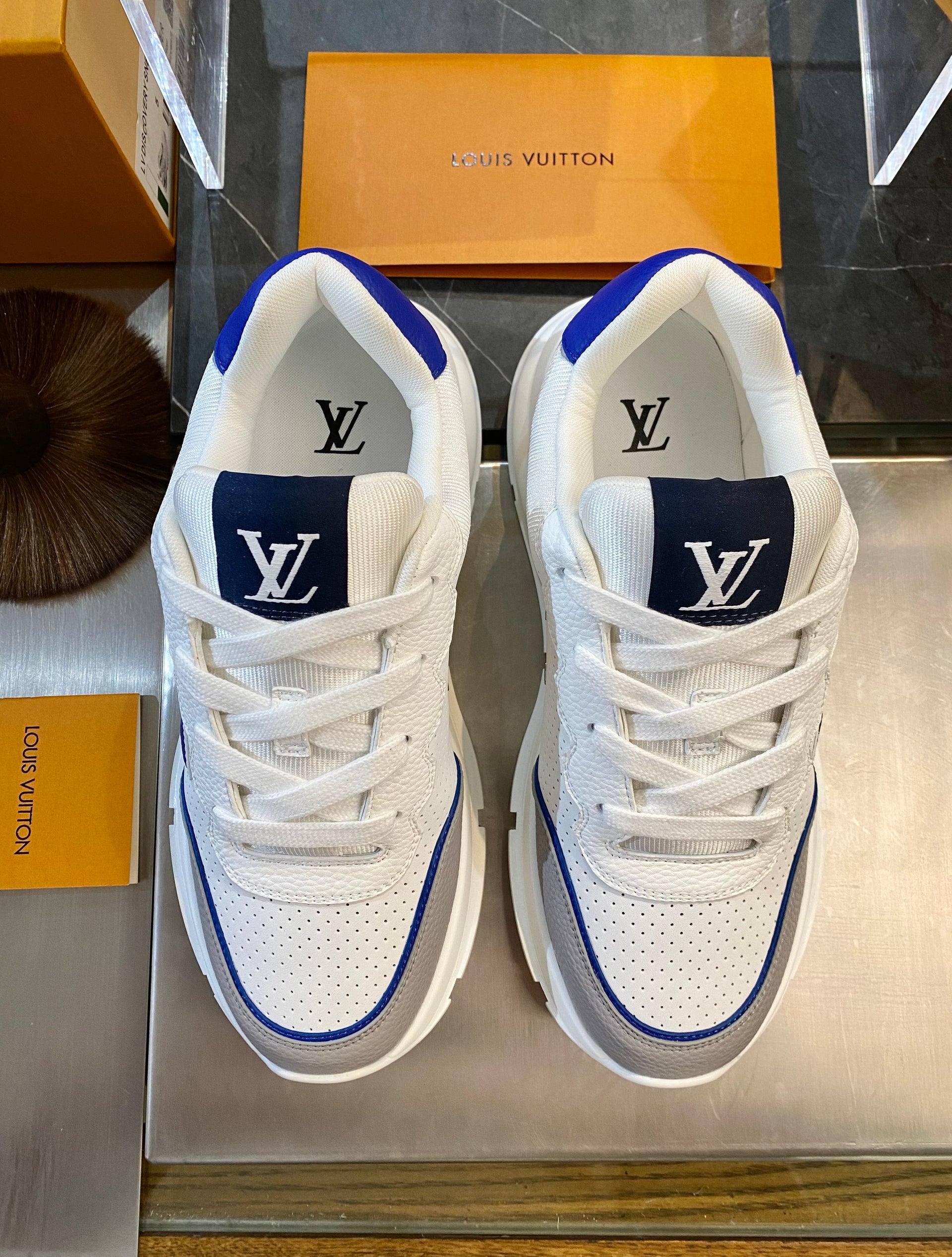 LOU CLASSIC SNEAKER