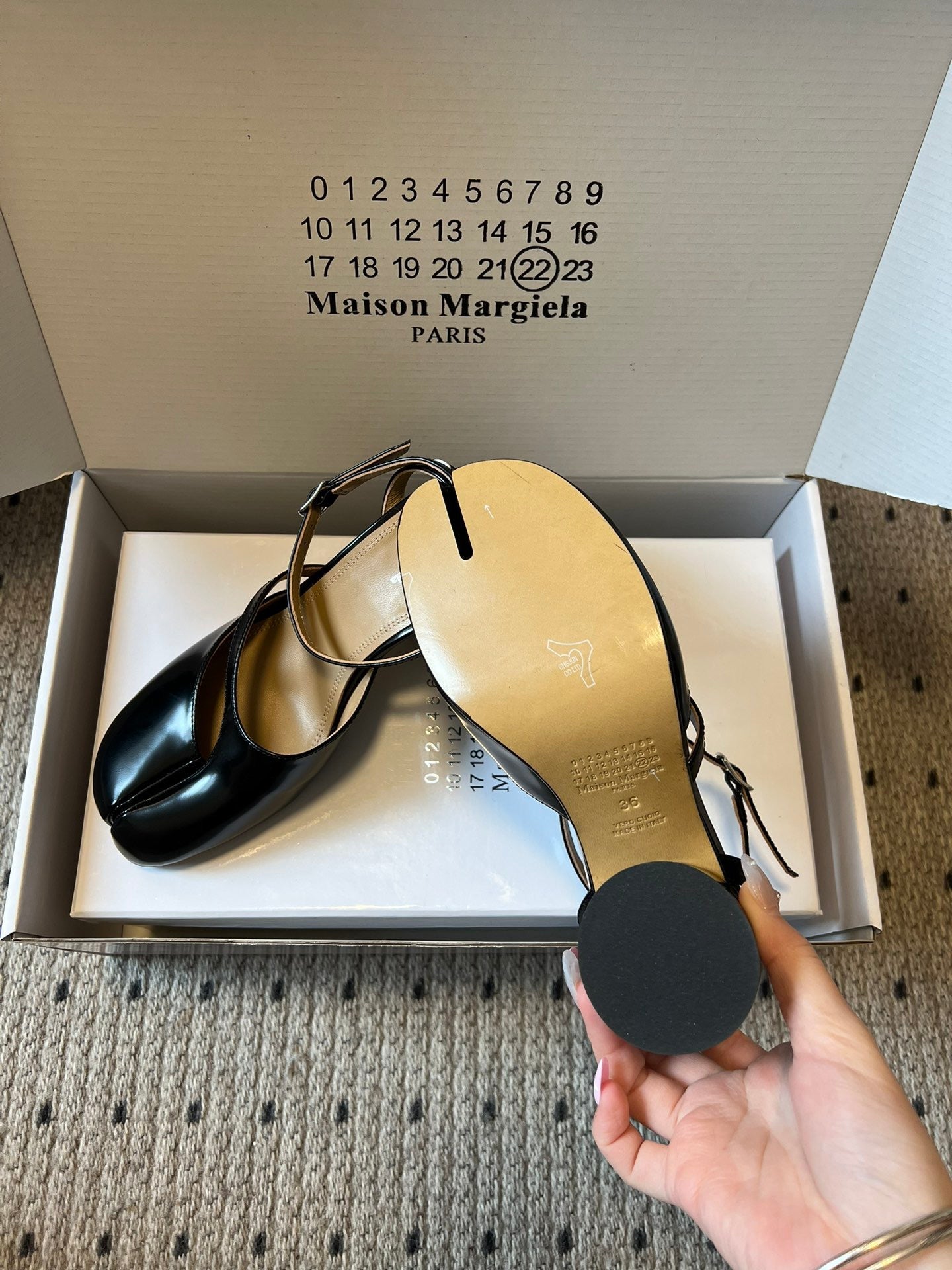 MAISON M TABI PUMPS