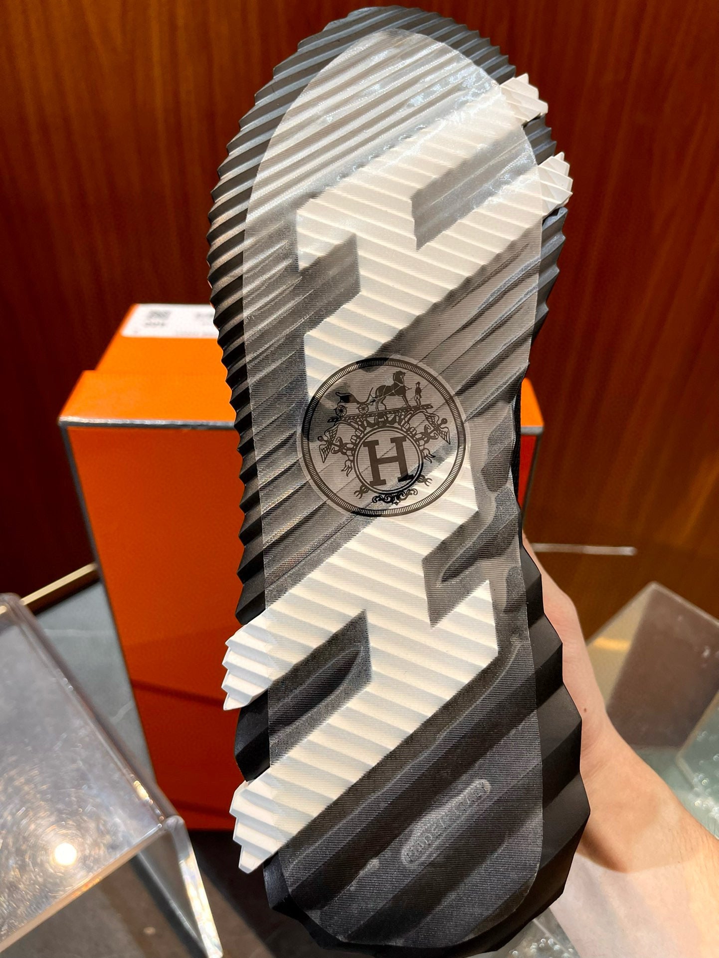 HERM BOUNCING SNEAKERS
