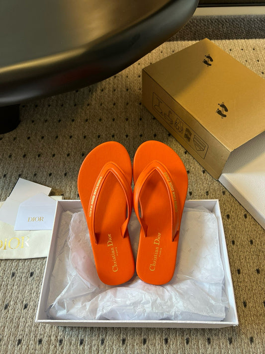 CD THONG SANDAL
